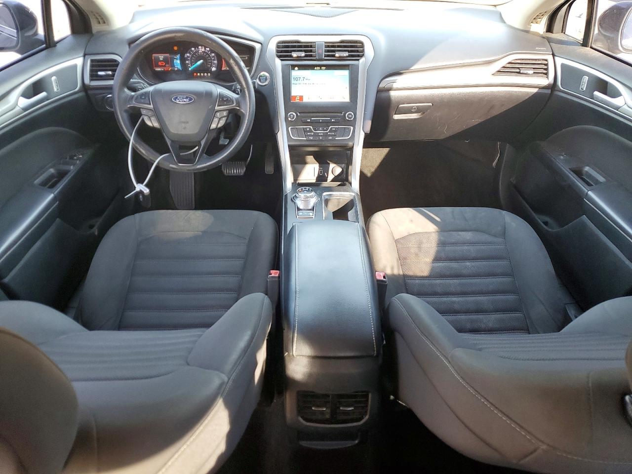 2018 FORD FUSION SE photo 22