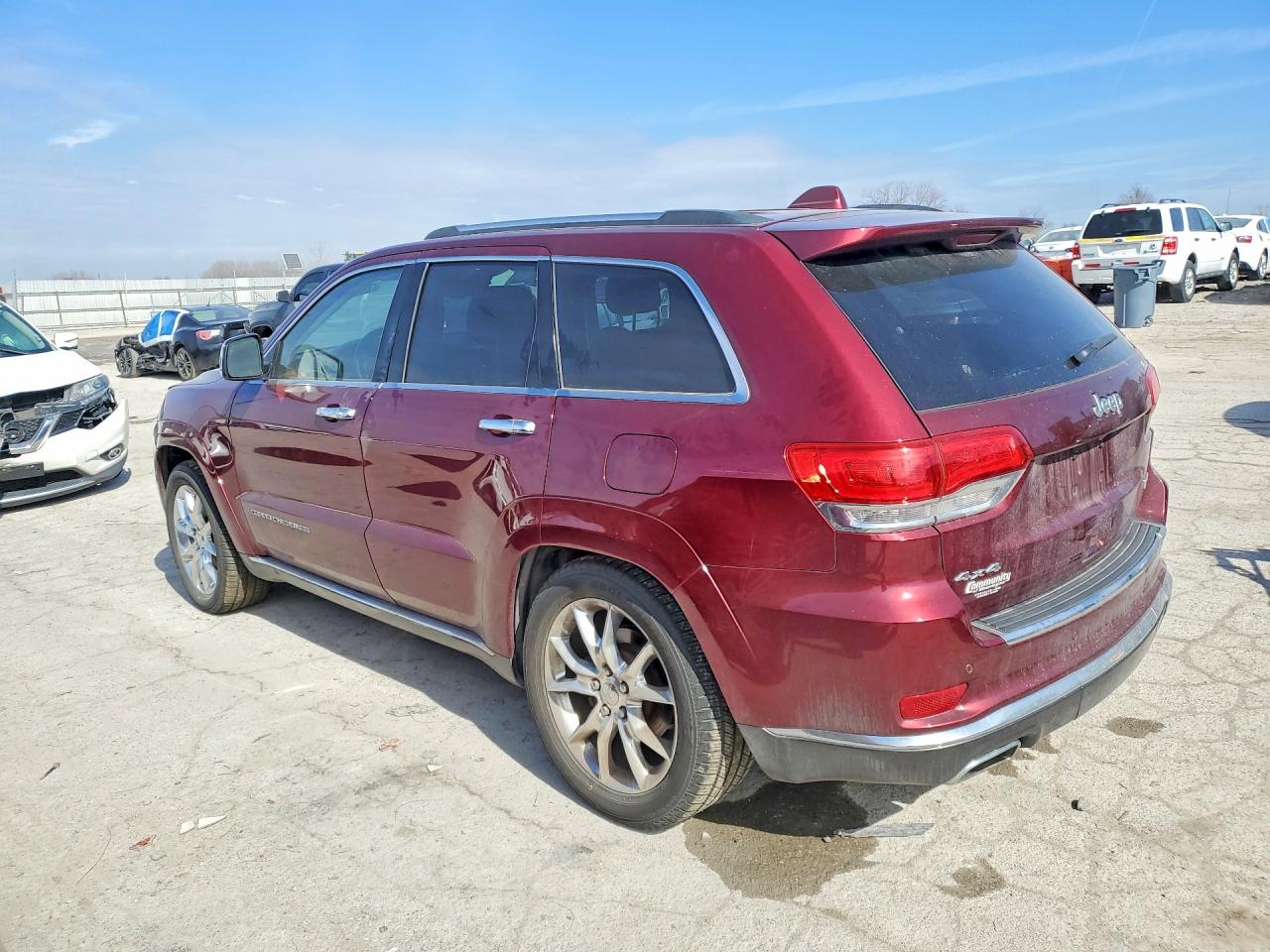 2016 JEEP GRAND CHEROKEE SUMMIT photo 3