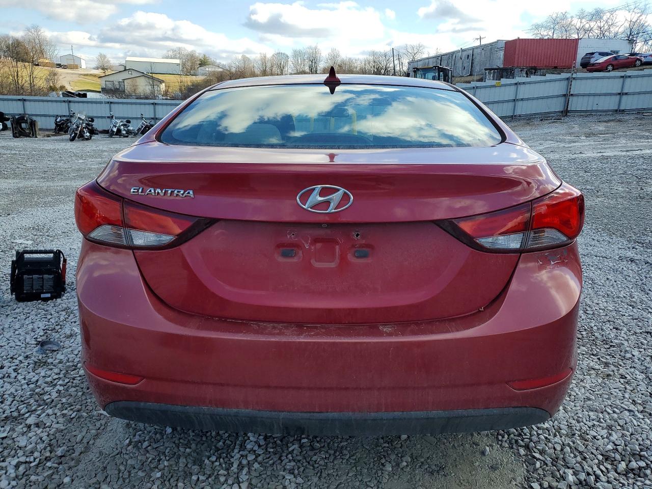 2015 HYUNDAI ELANTRA SE photo 11