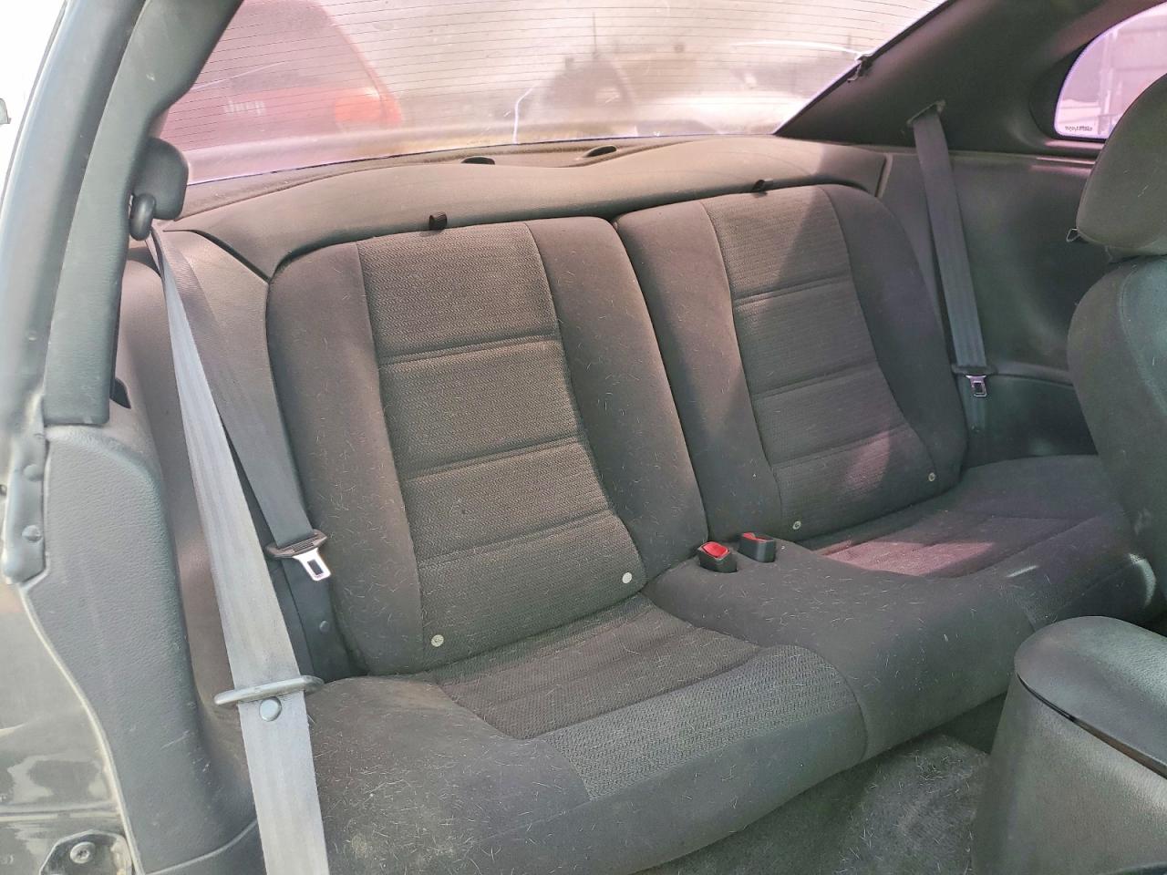 2004 FORD MUSTANG photo 19