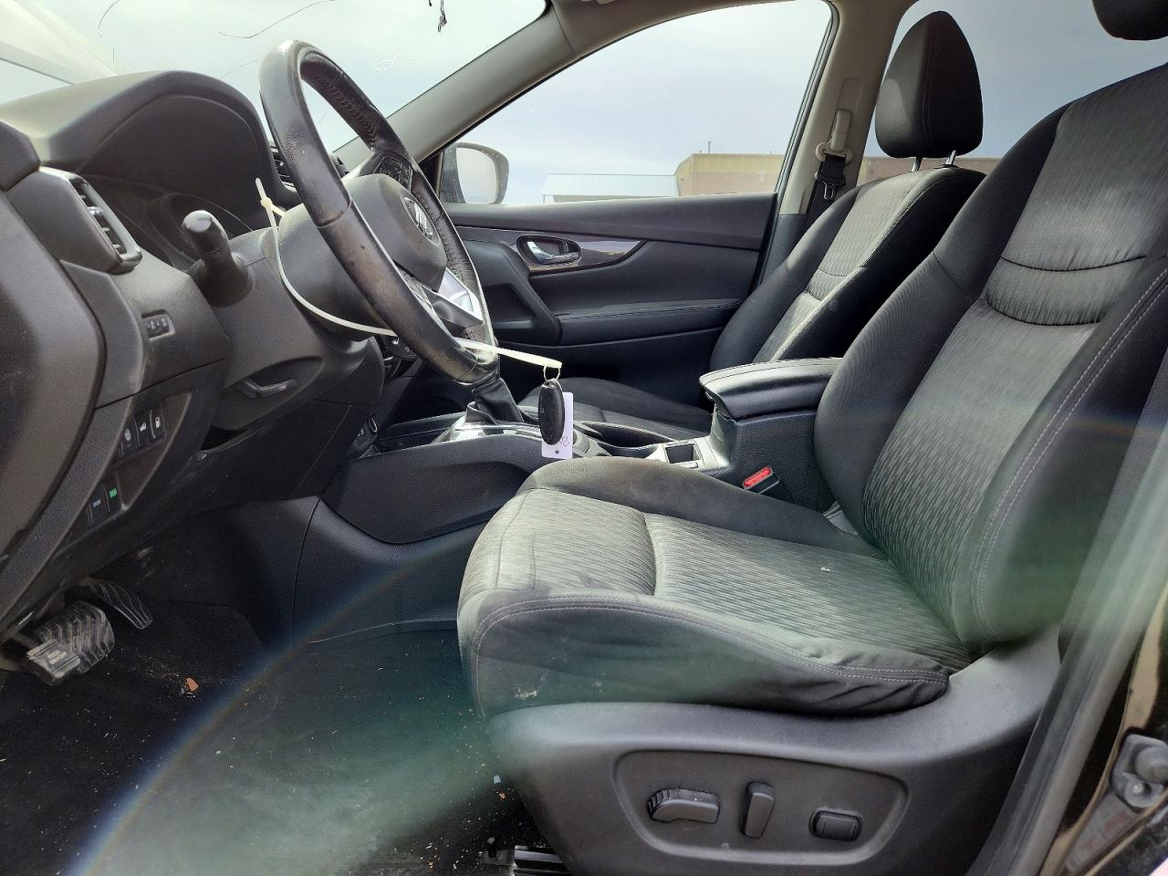 2019 NISSAN ROGUE SV photo 13