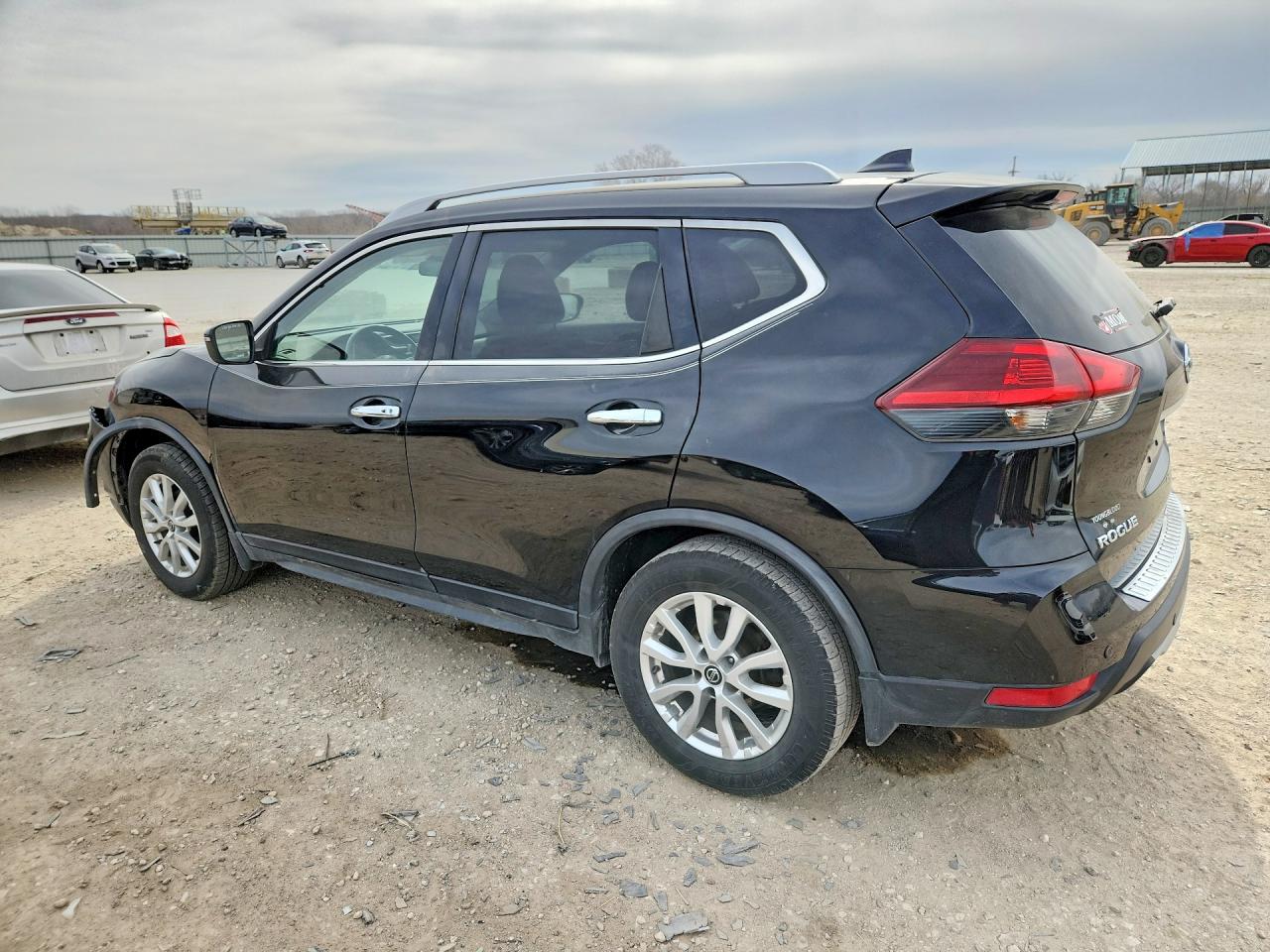 2019 NISSAN ROGUE SV photo 3