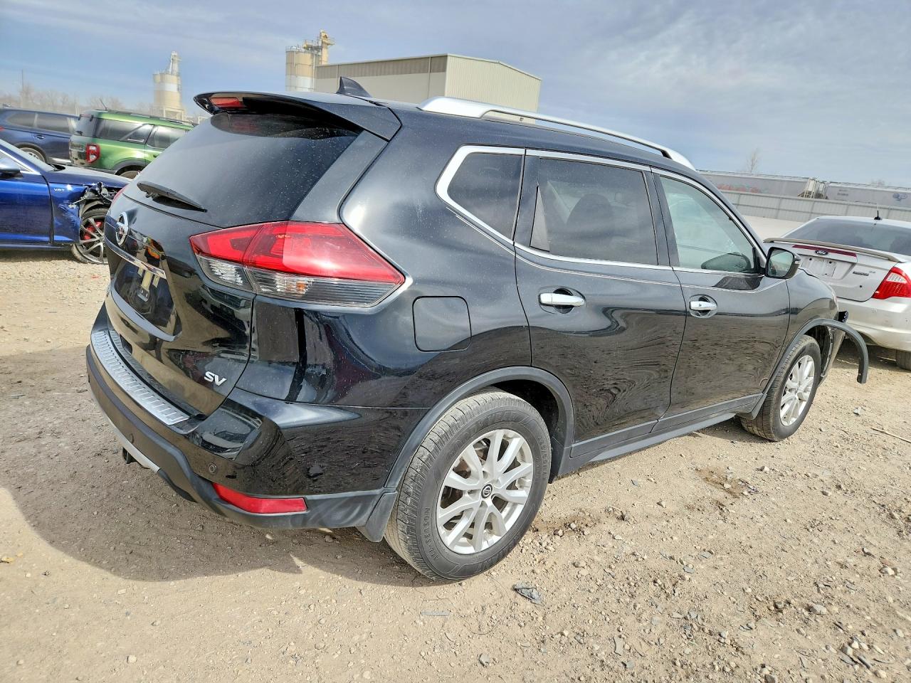 2019 NISSAN ROGUE SV photo 5