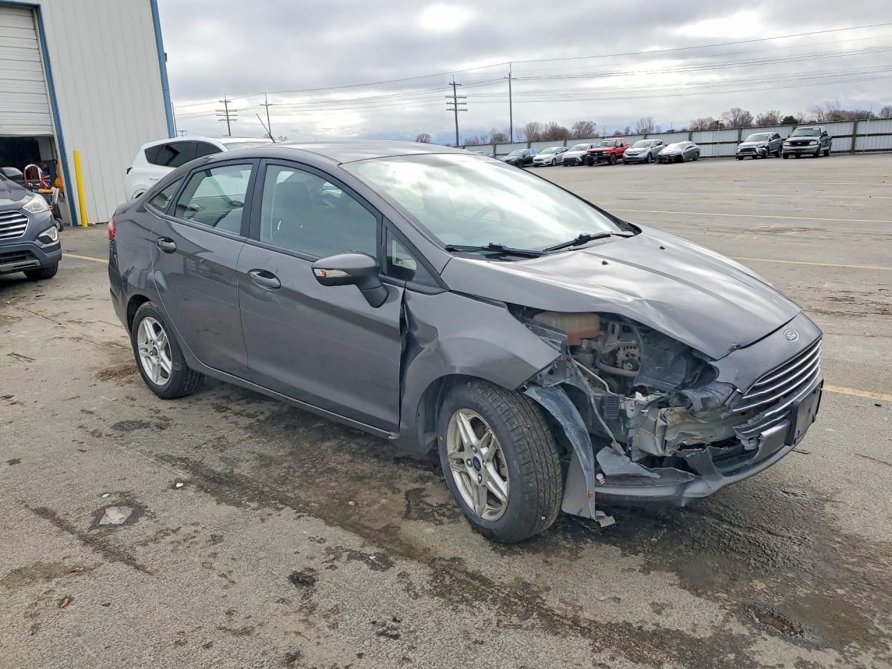 2019 FORD FIESTA SE photo 4