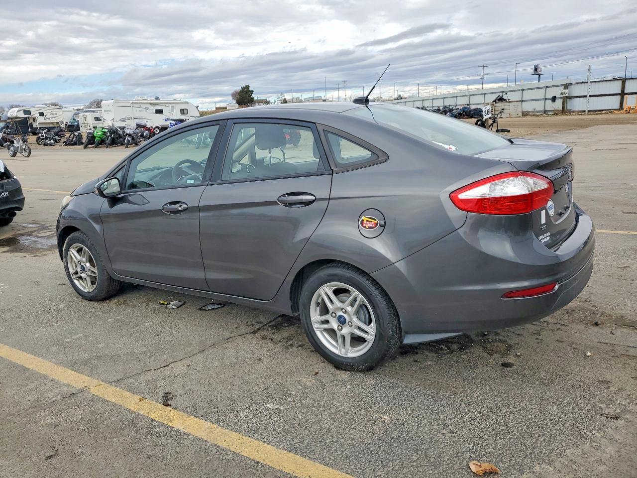 2019 FORD FIESTA SE photo 2