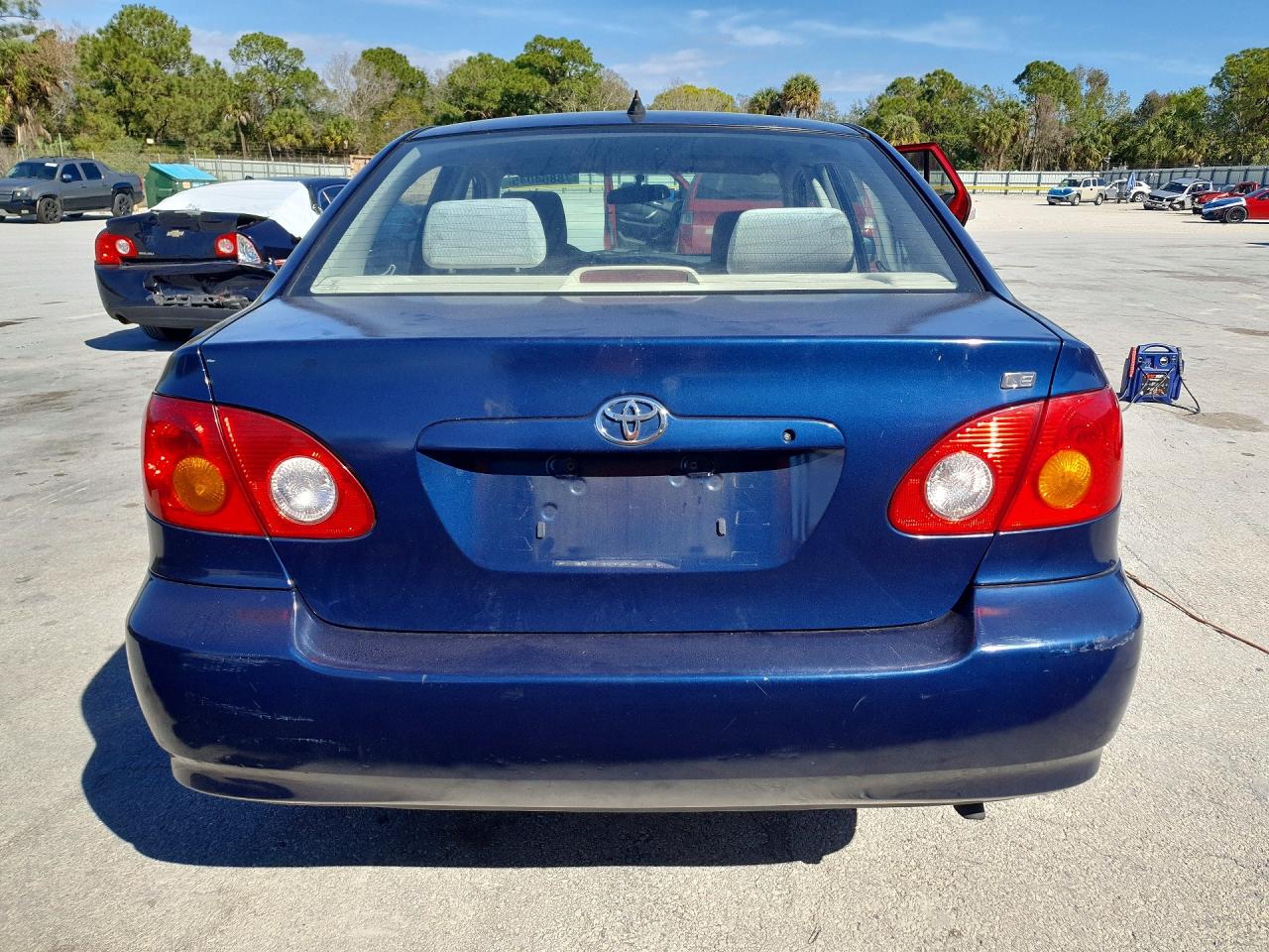 2003 TOYOTA COROLLA LE photo 11