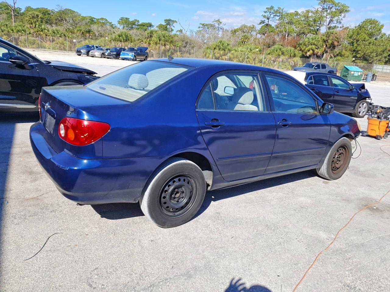 2003 TOYOTA COROLLA LE photo 5