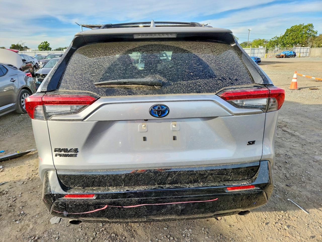 2021 TOYOTA RAV4 PRIME SE photo 6