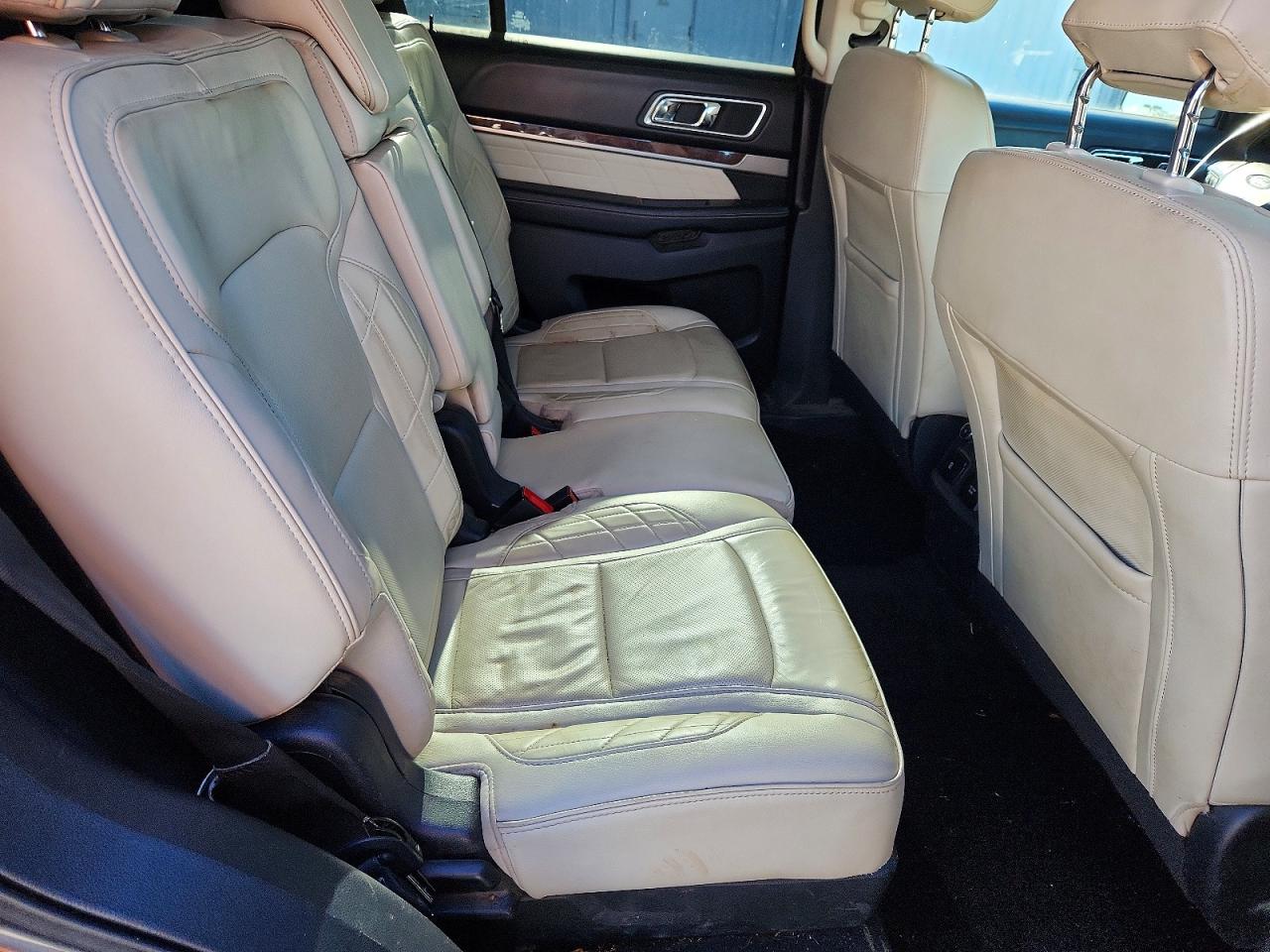 2016 FORD EXPLORER PLATINUM photo 28