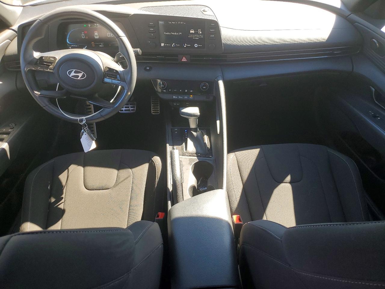 2025 HYUNDAI ELANTRA SEL SPORT photo 15