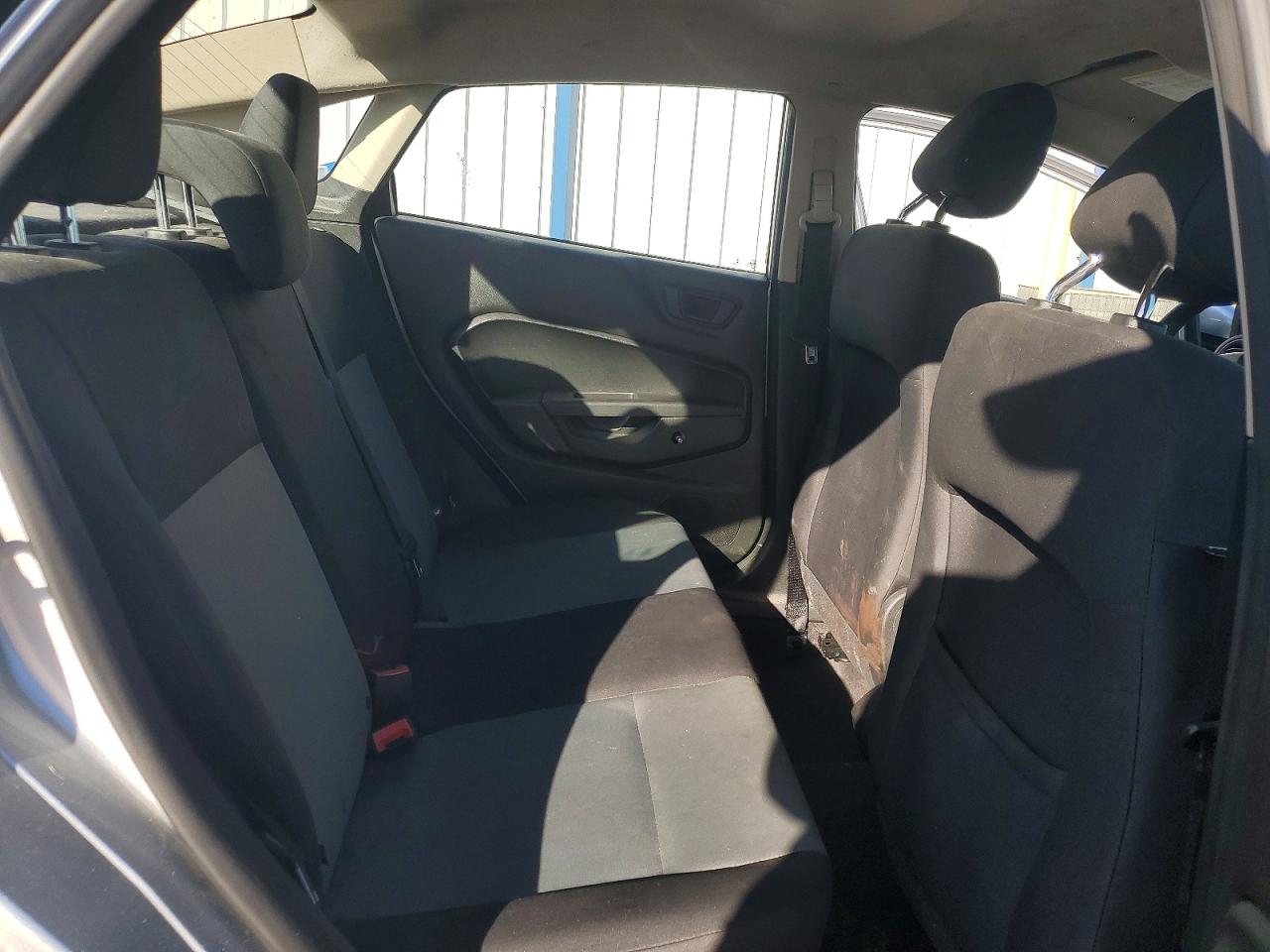 2018 FORD FIESTA S photo 28