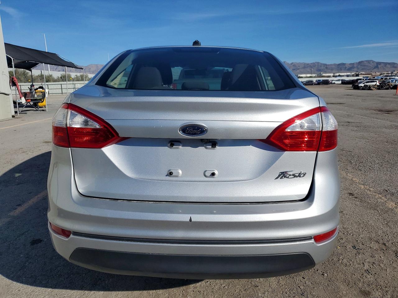 2018 FORD FIESTA S photo 16