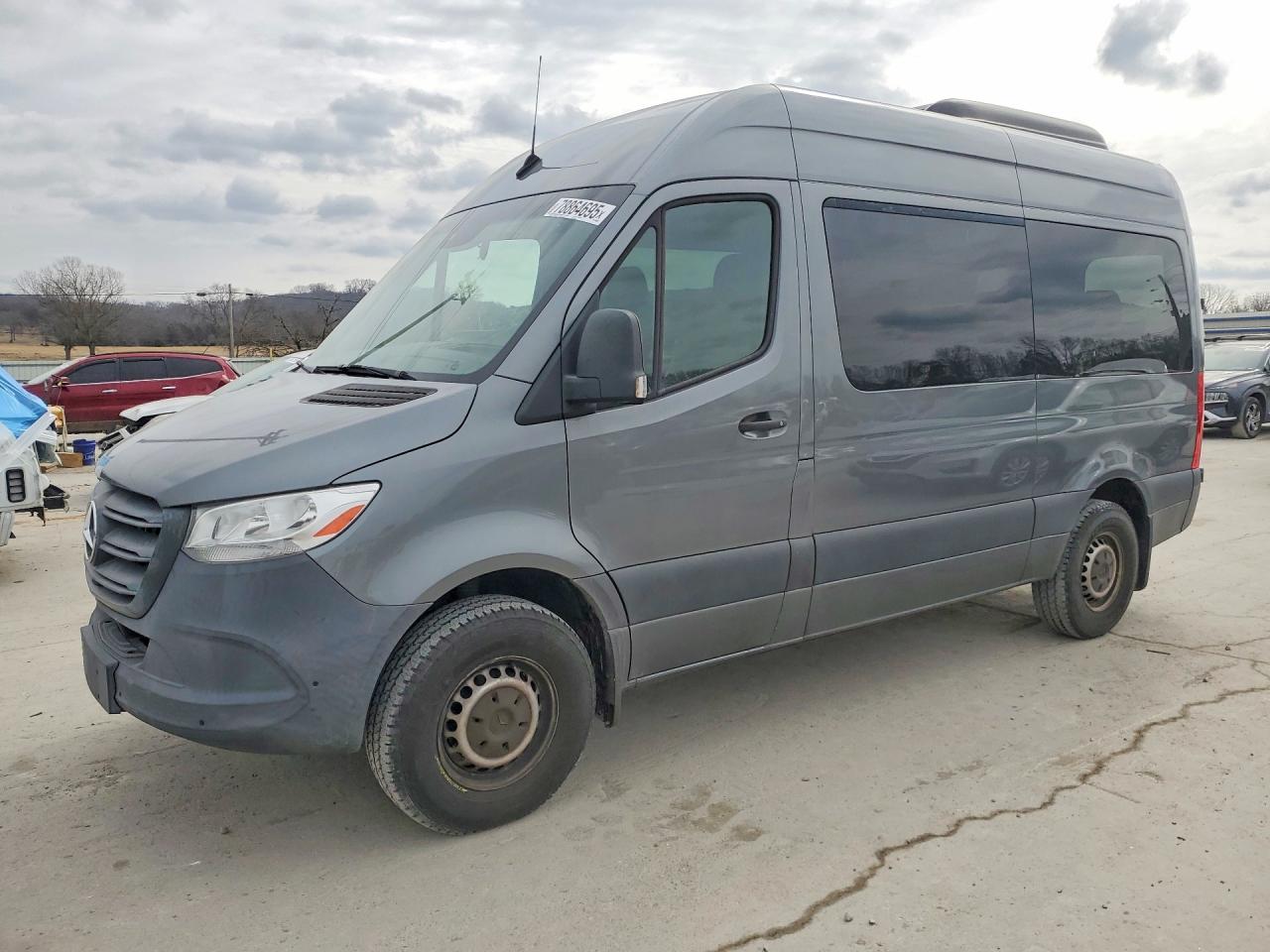 2019 MERCEDES-BENZ SPRINTER 2500 photo 2
