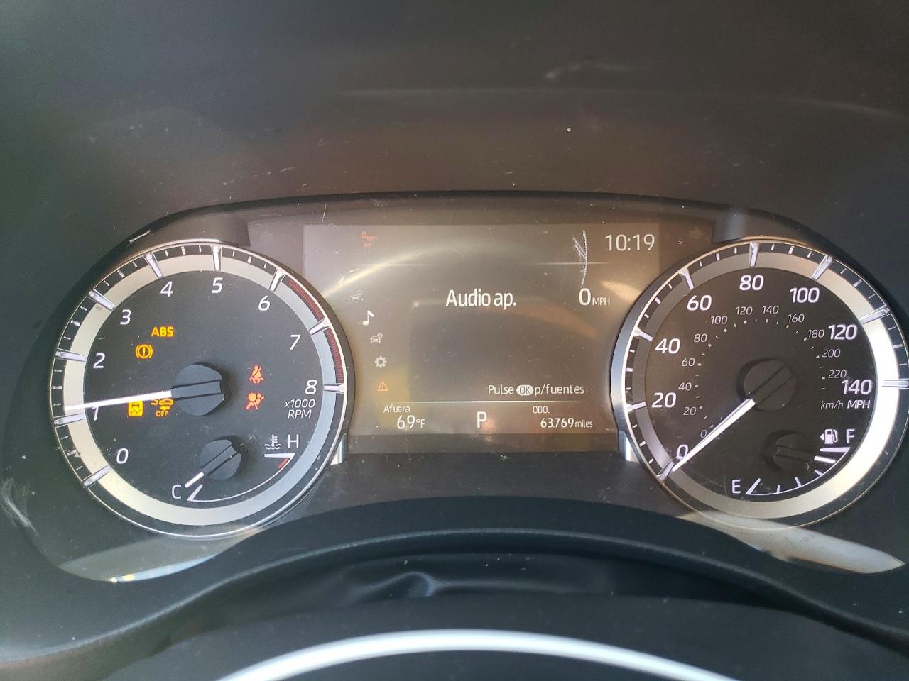 2023 TOYOTA HIGHLANDER XLE photo 9
