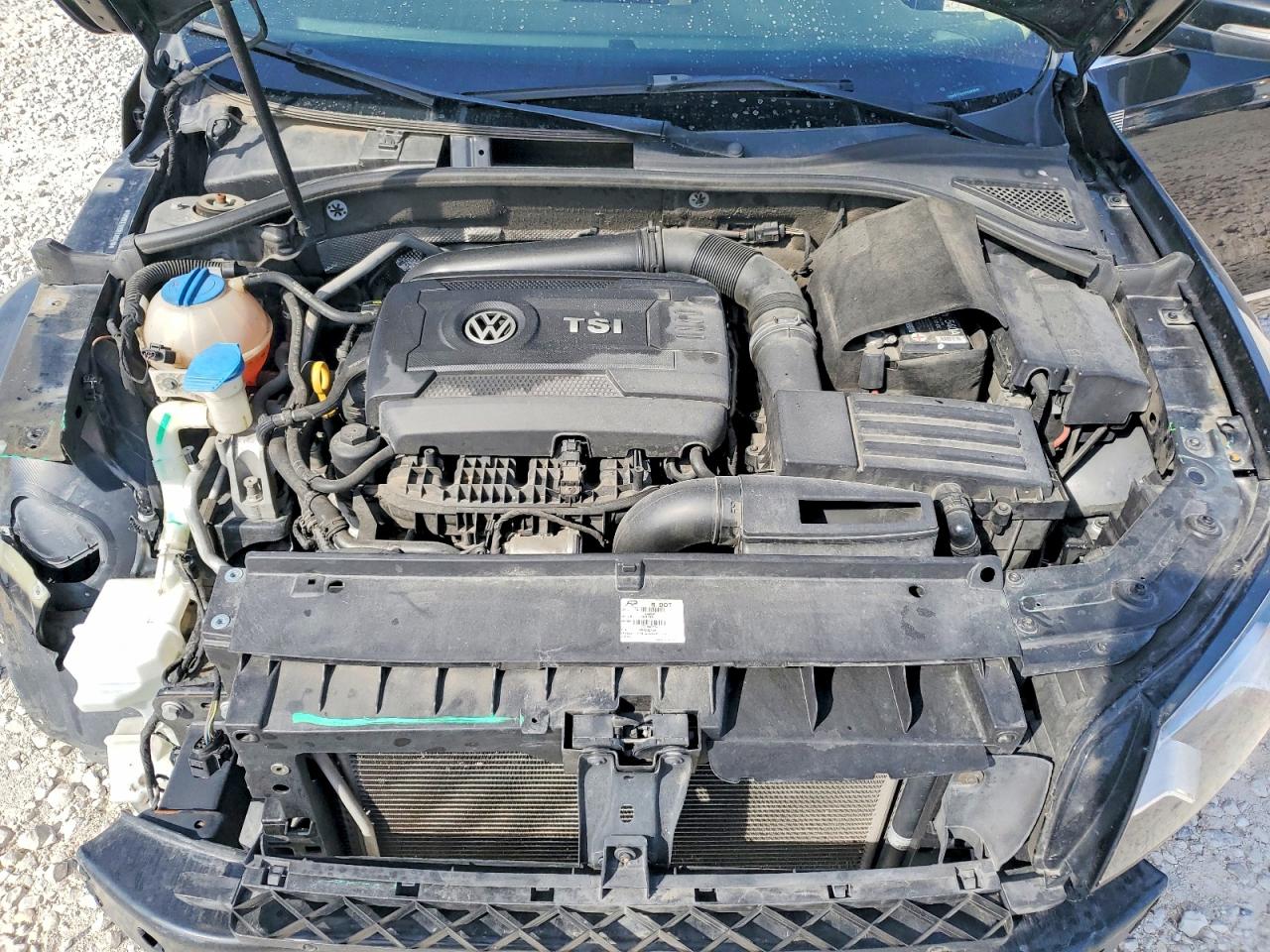 2015 VOLKSWAGEN PASSAT SE photo 21