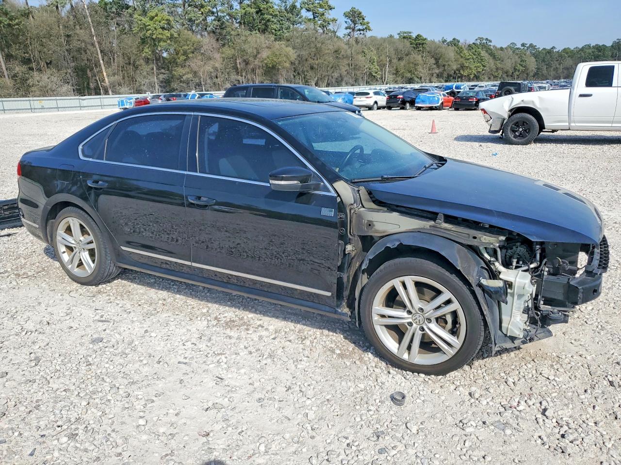 2015 VOLKSWAGEN PASSAT SE photo 7