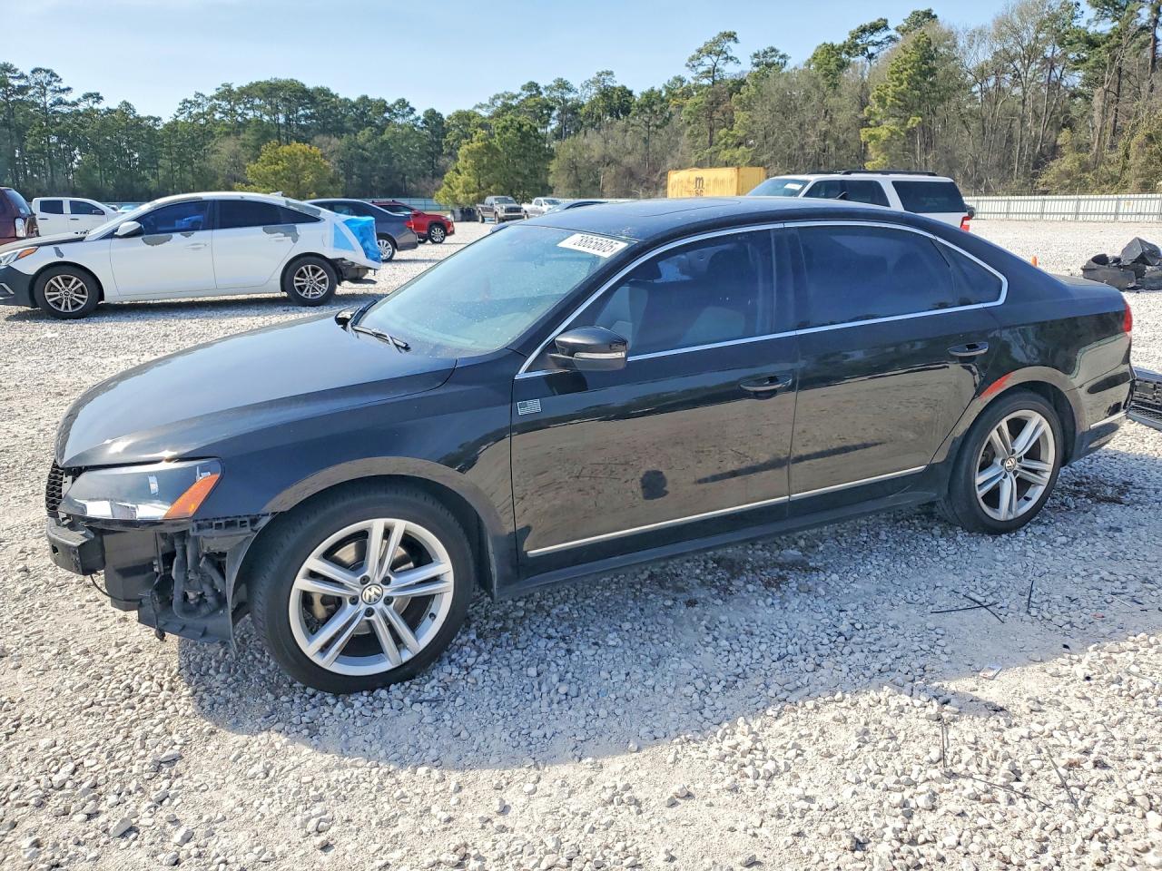 2015 VOLKSWAGEN PASSAT
