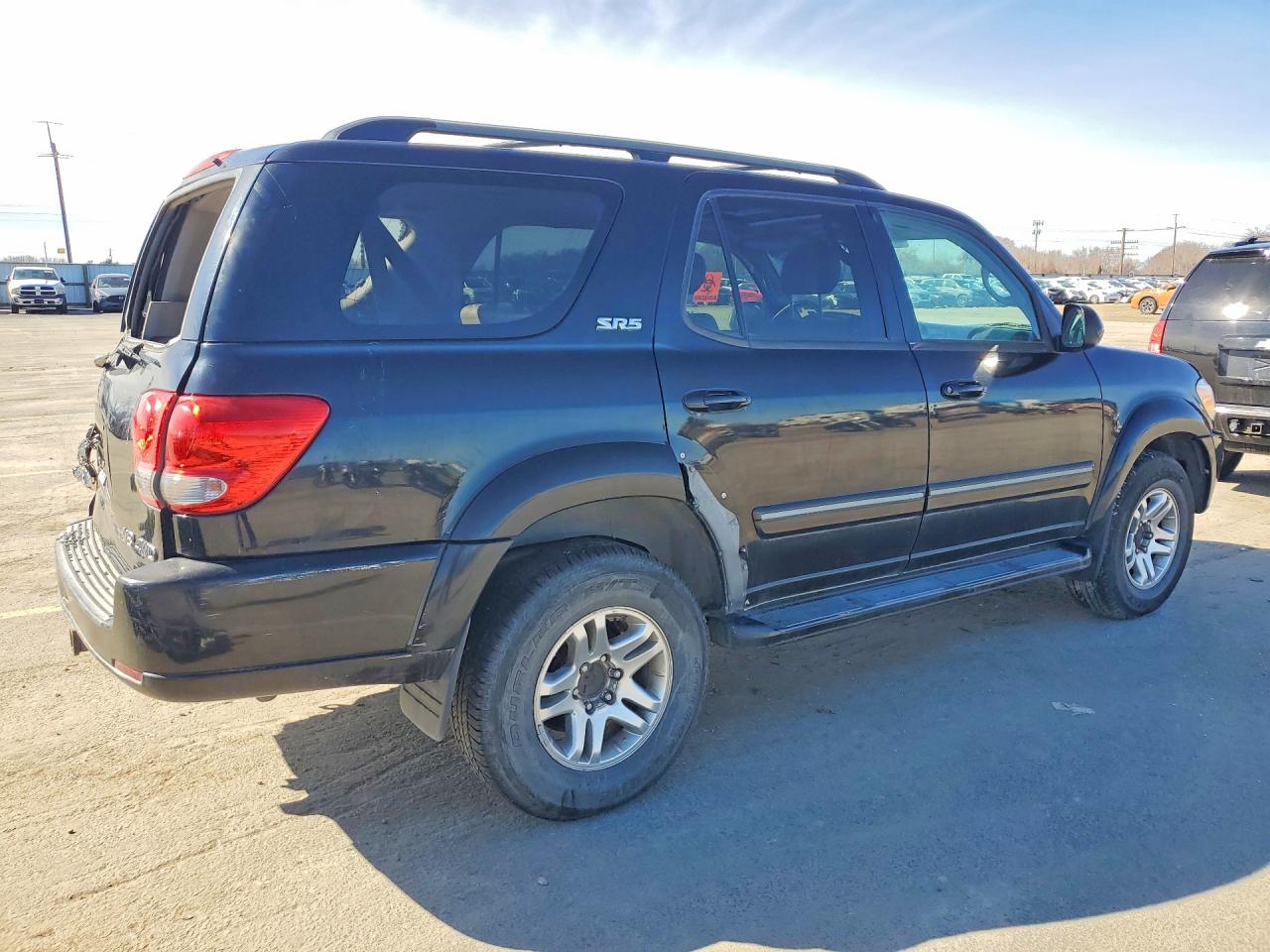 2005 TOYOTA SEQUOIA SR5 photo 5
