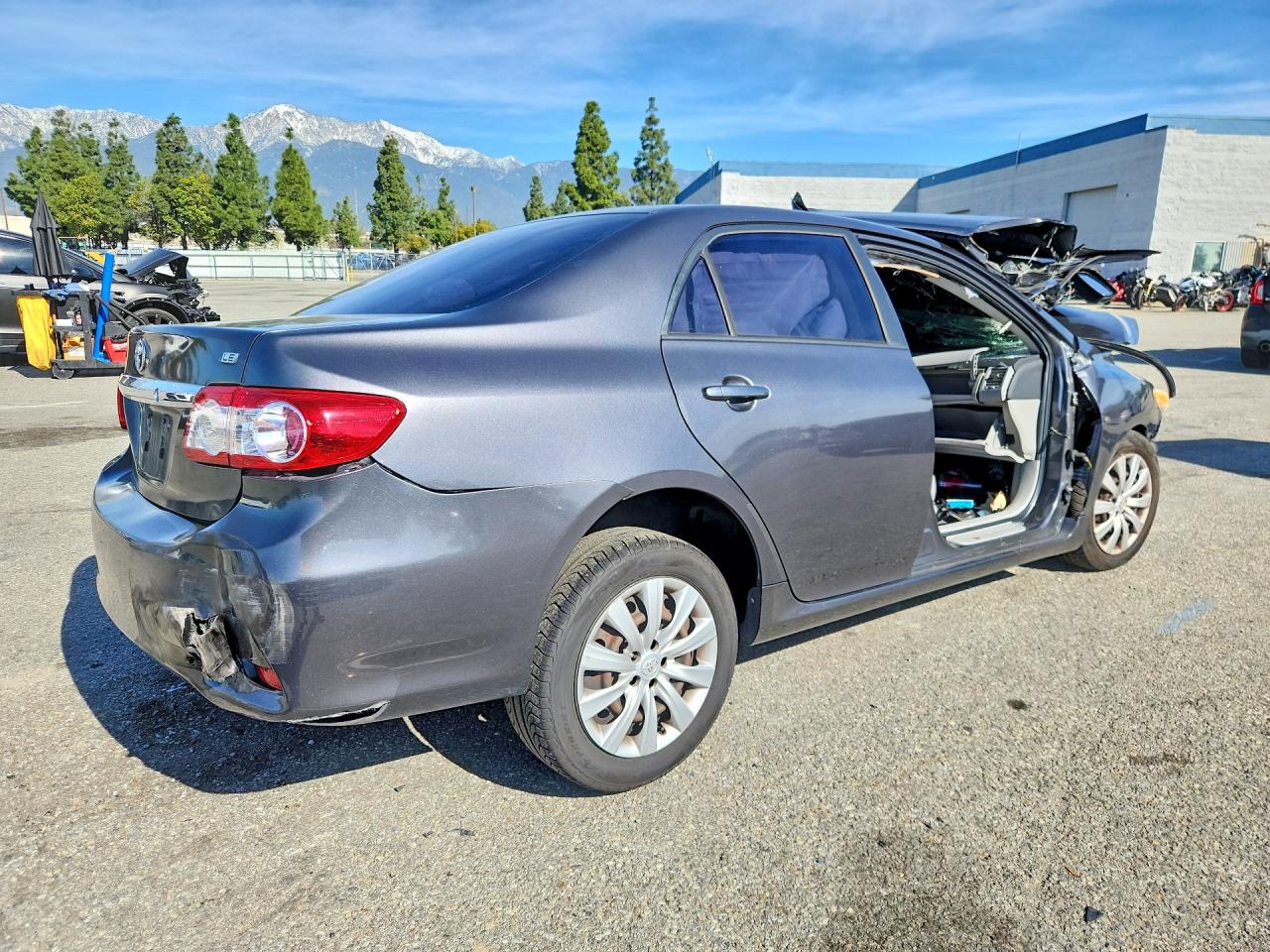2012 TOYOTA COROLLA LE photo 7