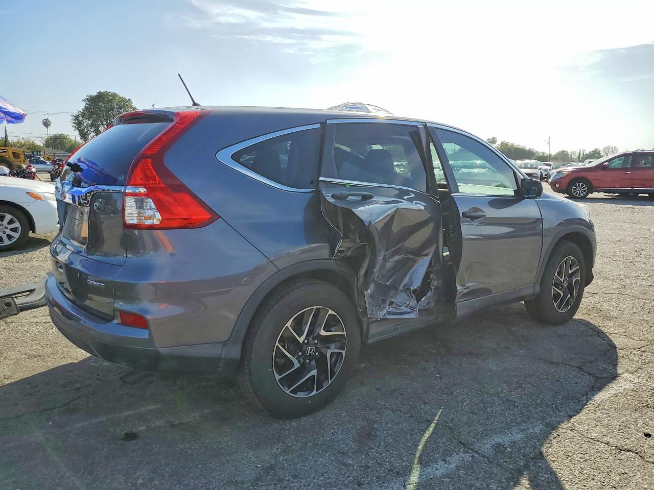 2016 HONDA CR-V SE photo 3