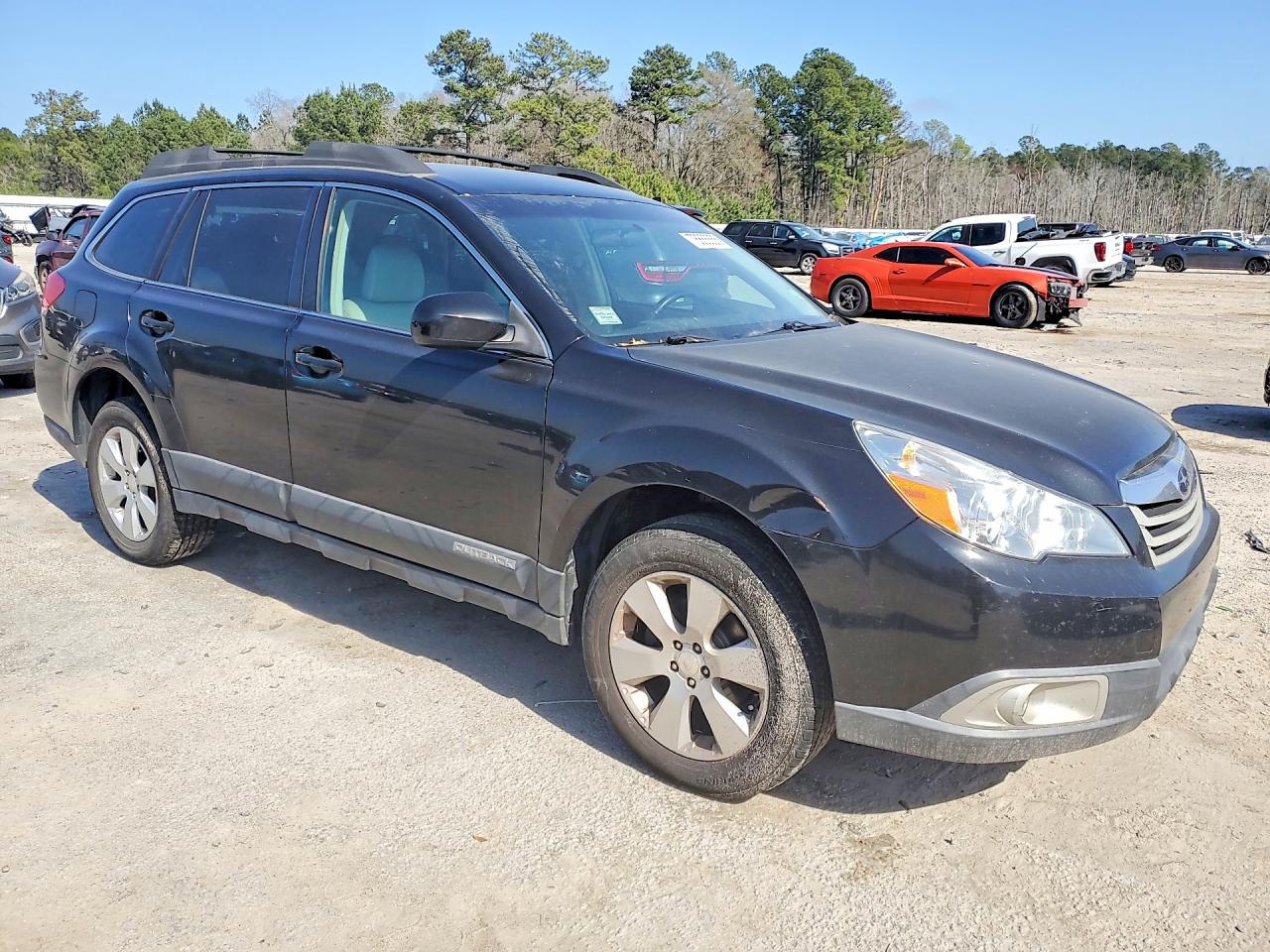 2011 SUBARU OUTBACK photo 10