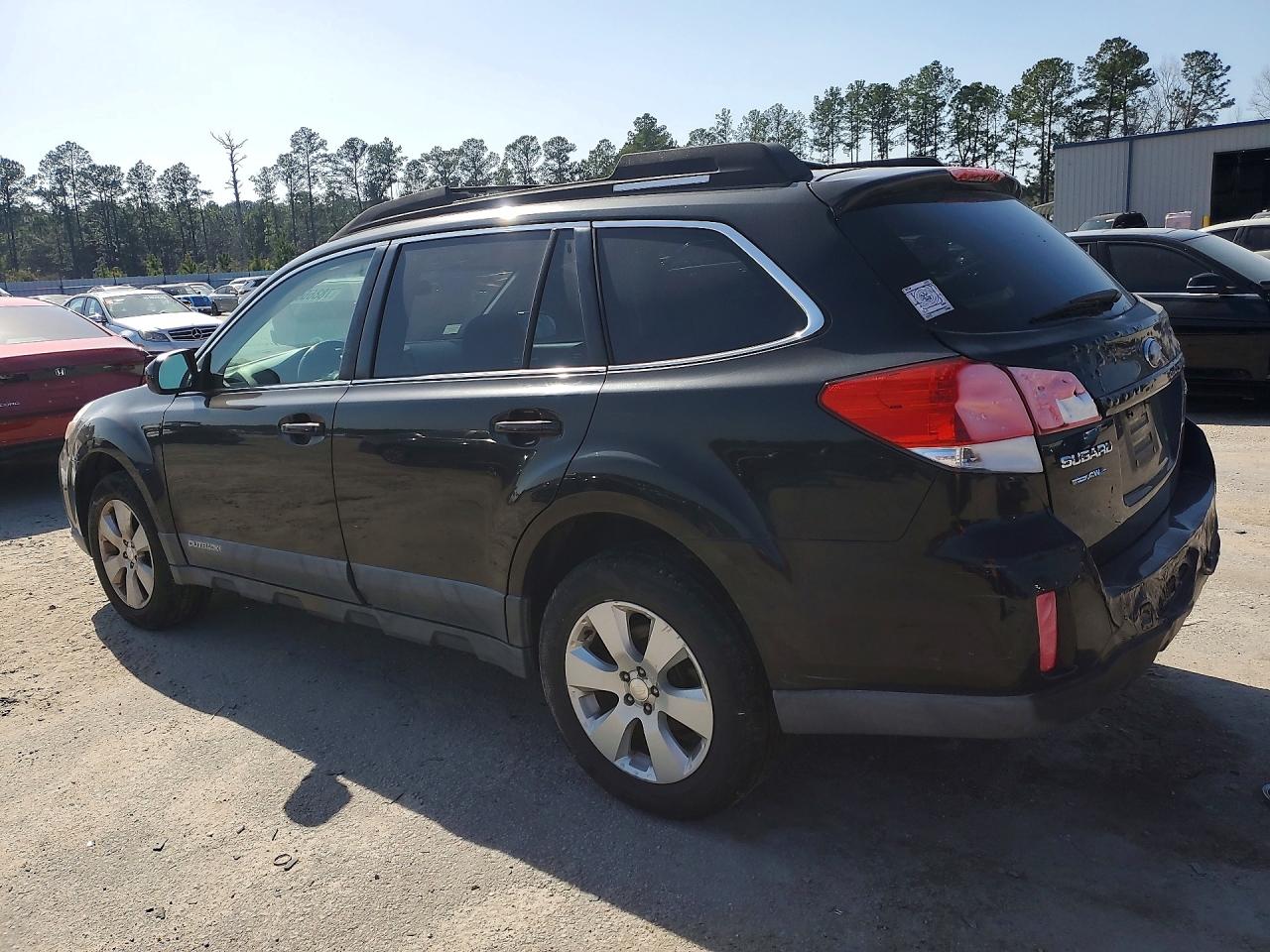 2011 SUBARU OUTBACK photo 4