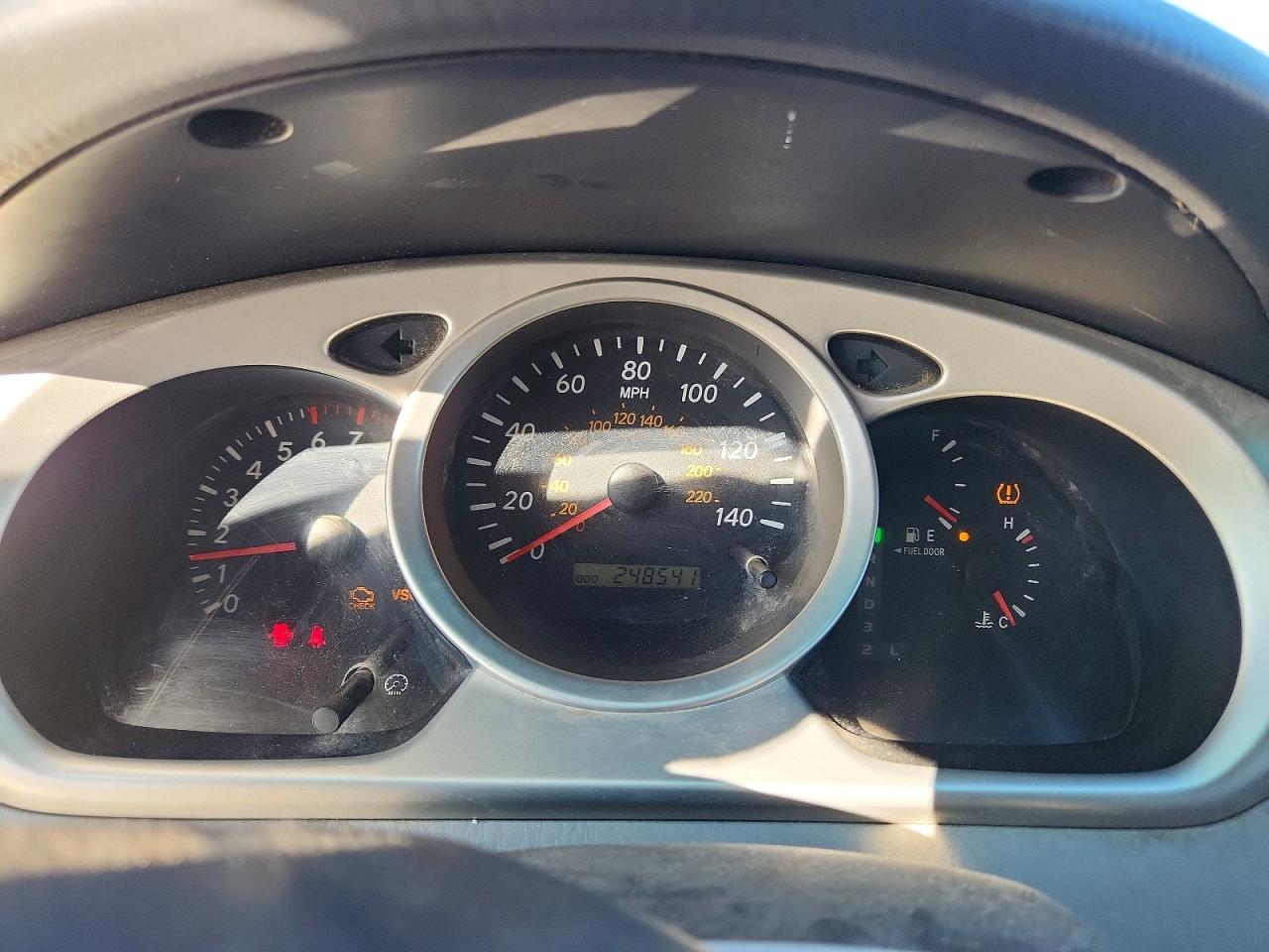 2006 TOYOTA HIGHLANDER BASE photo 9