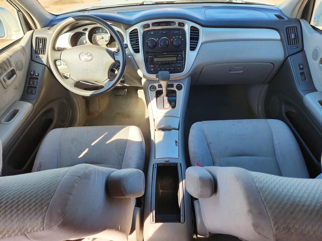2006 TOYOTA HIGHLANDER BASE photo 8