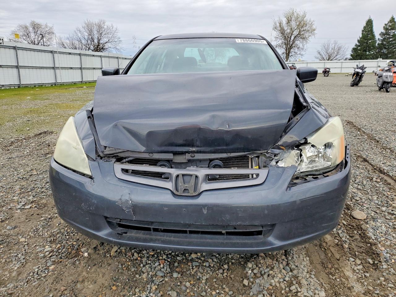 2004 HONDA ACCORD LX photo 9
