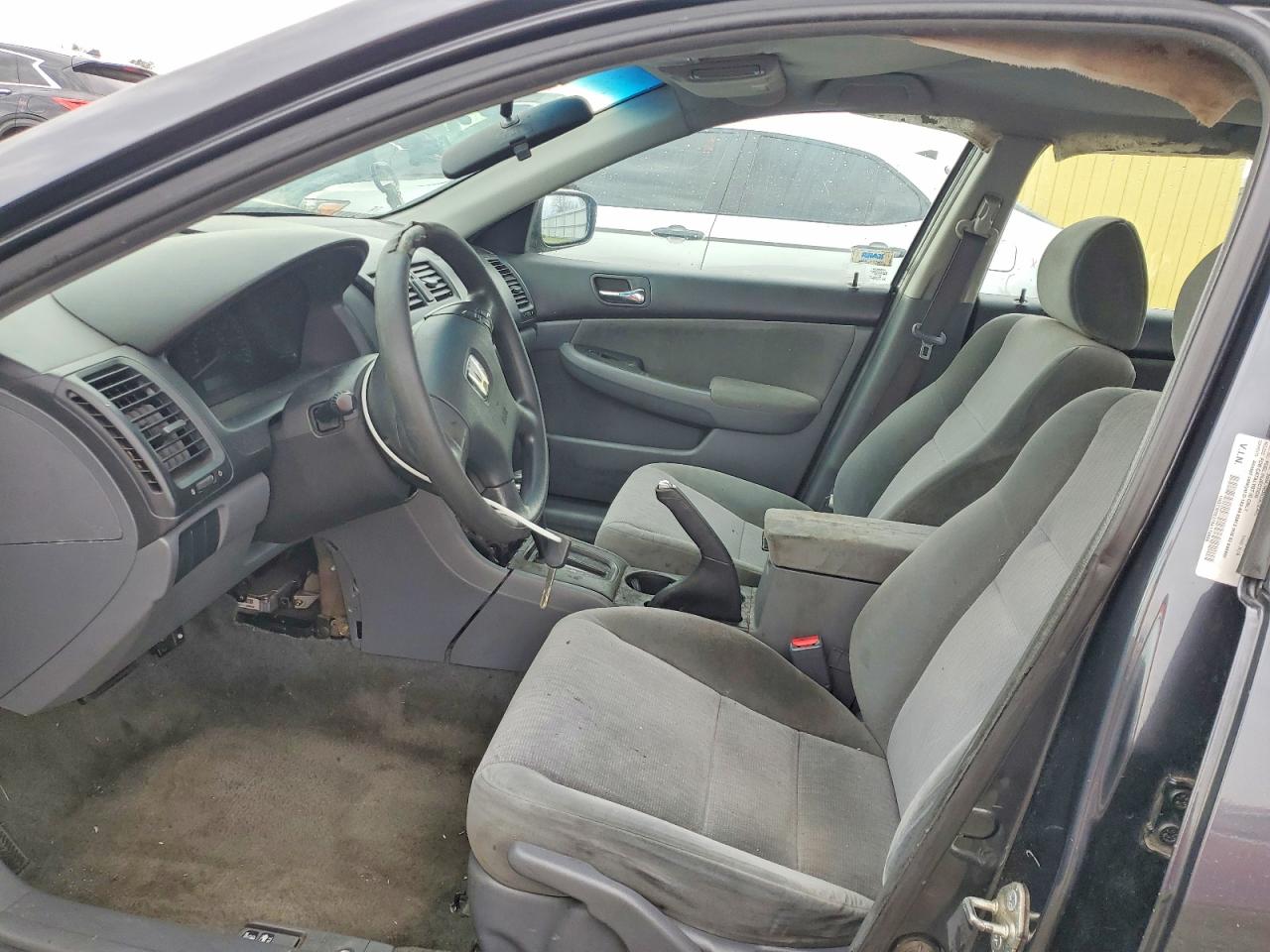2004 HONDA ACCORD LX photo 13