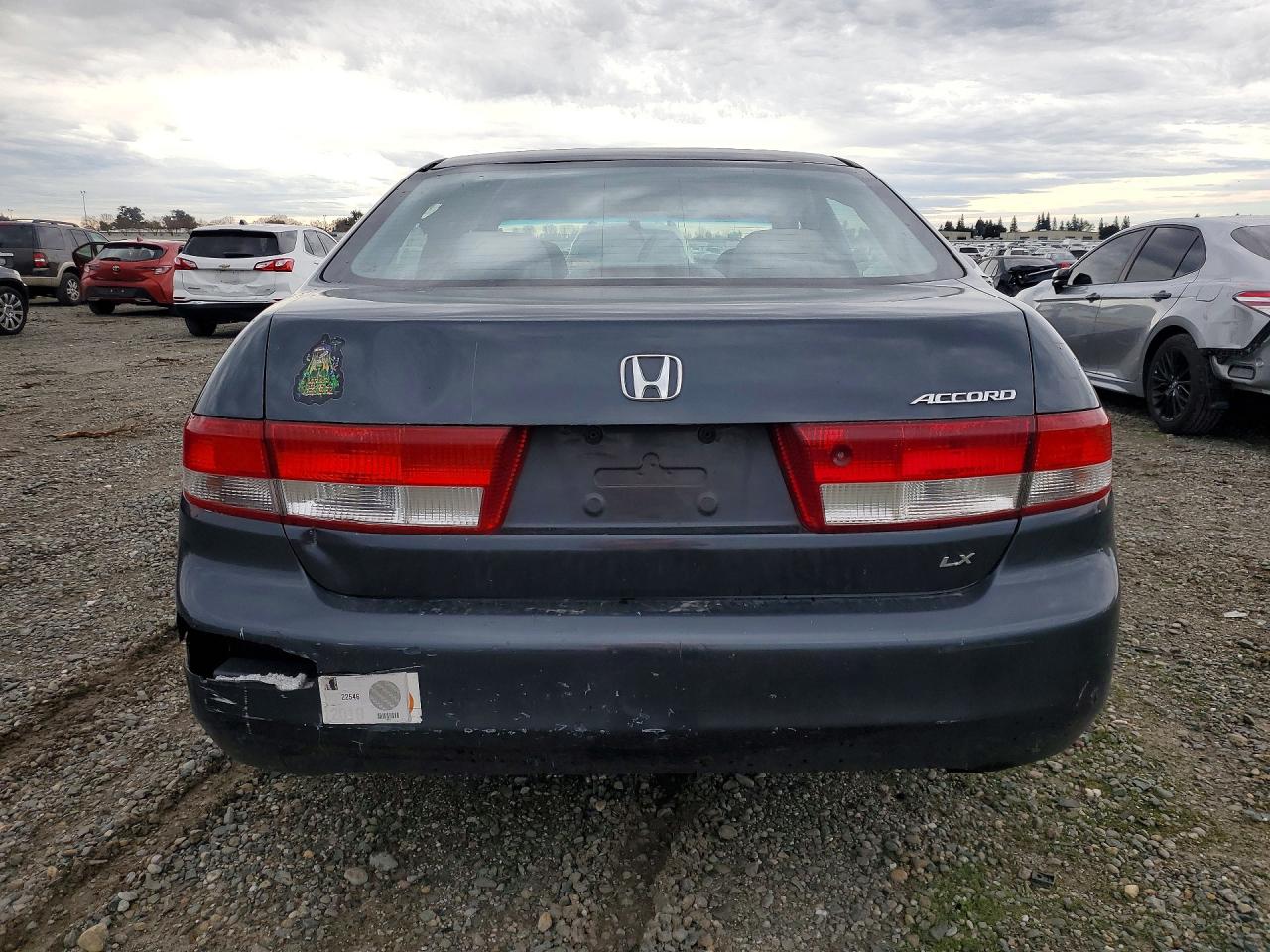 2004 HONDA ACCORD LX photo 11