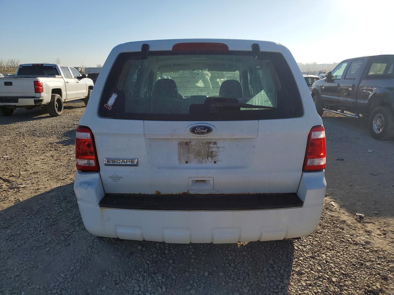 2010 FORD ESCAPE XLS photo 6