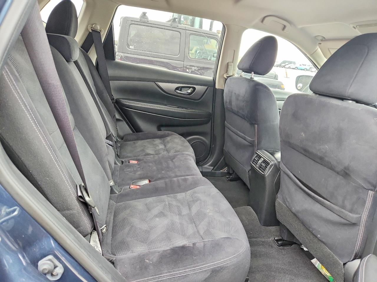 2016 NISSAN ROGUE S photo 31