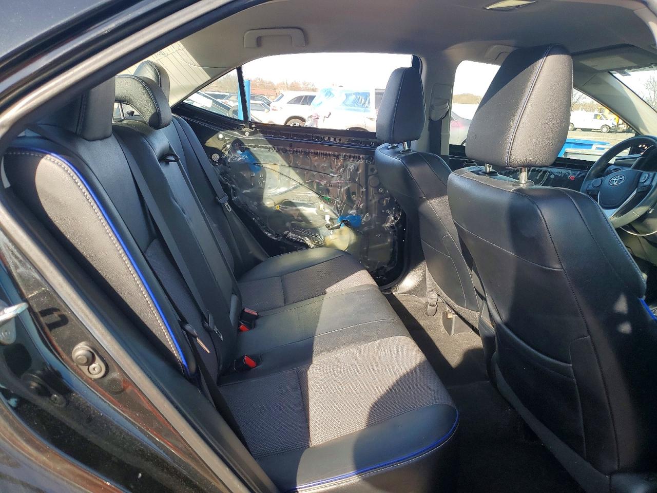 2018 TOYOTA COROLLA SE photo 19