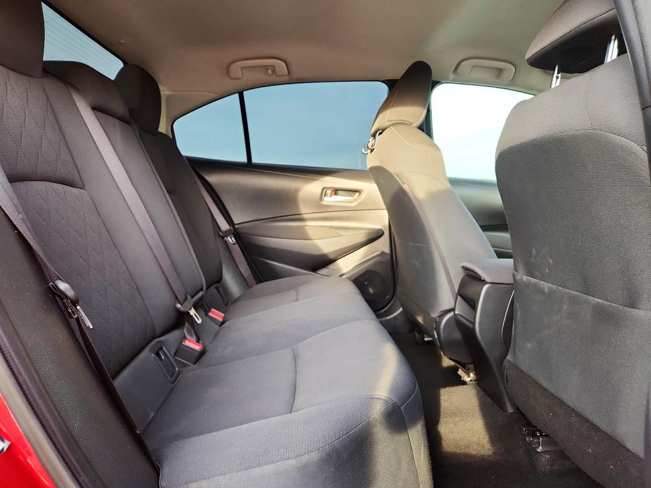 2020 TOYOTA COROLLA LE photo 19