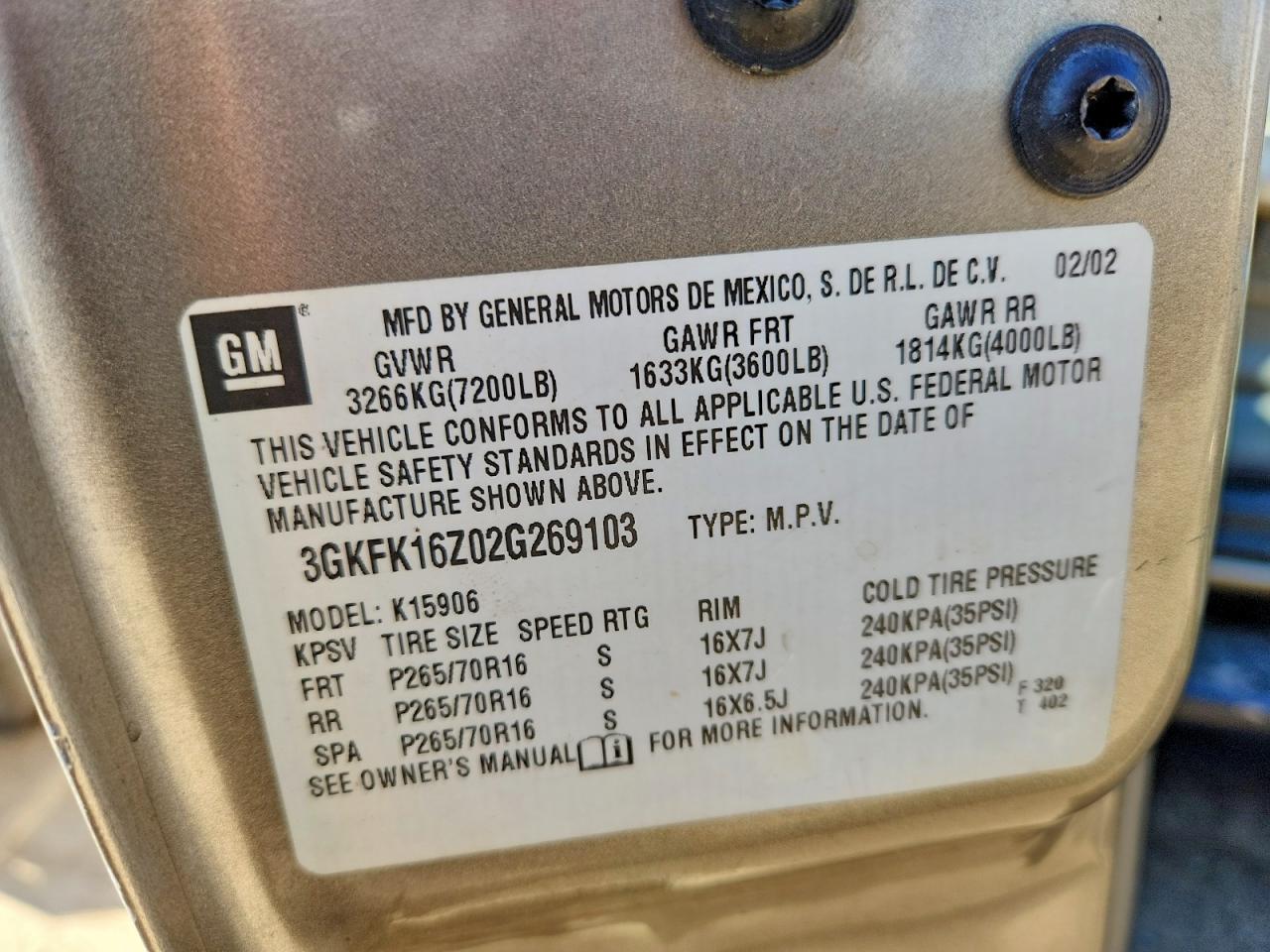 2002 GMC YUKON XL K1500 photo 13