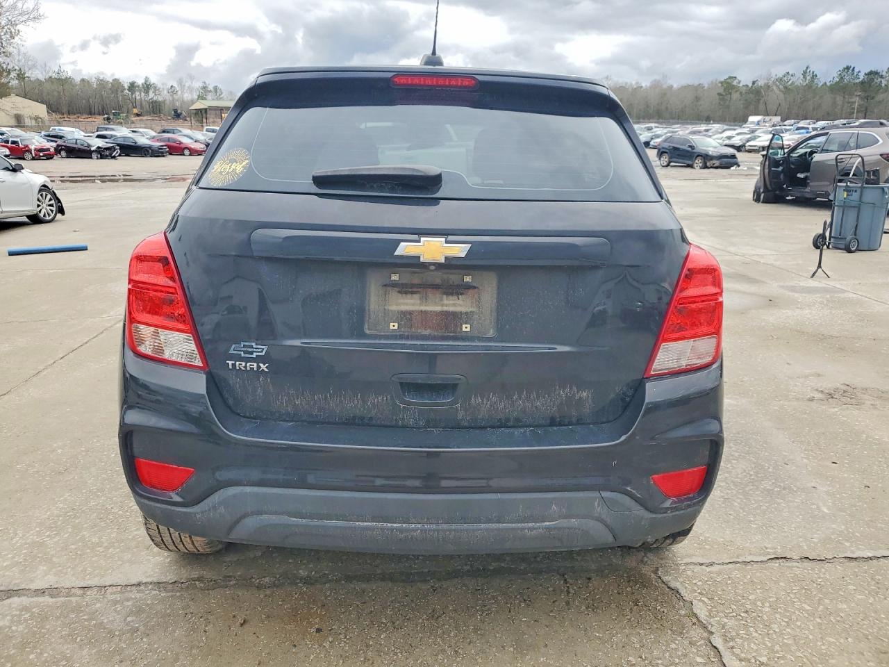 2018 CHEVROLET TRAX LS photo 11