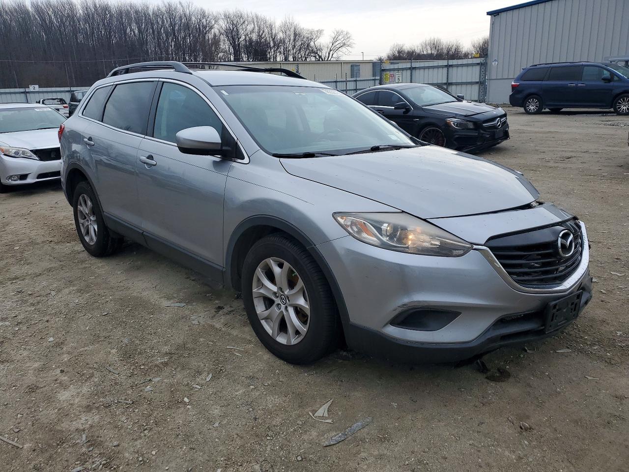 2015 MAZDA CX-9 TOURING photo 4