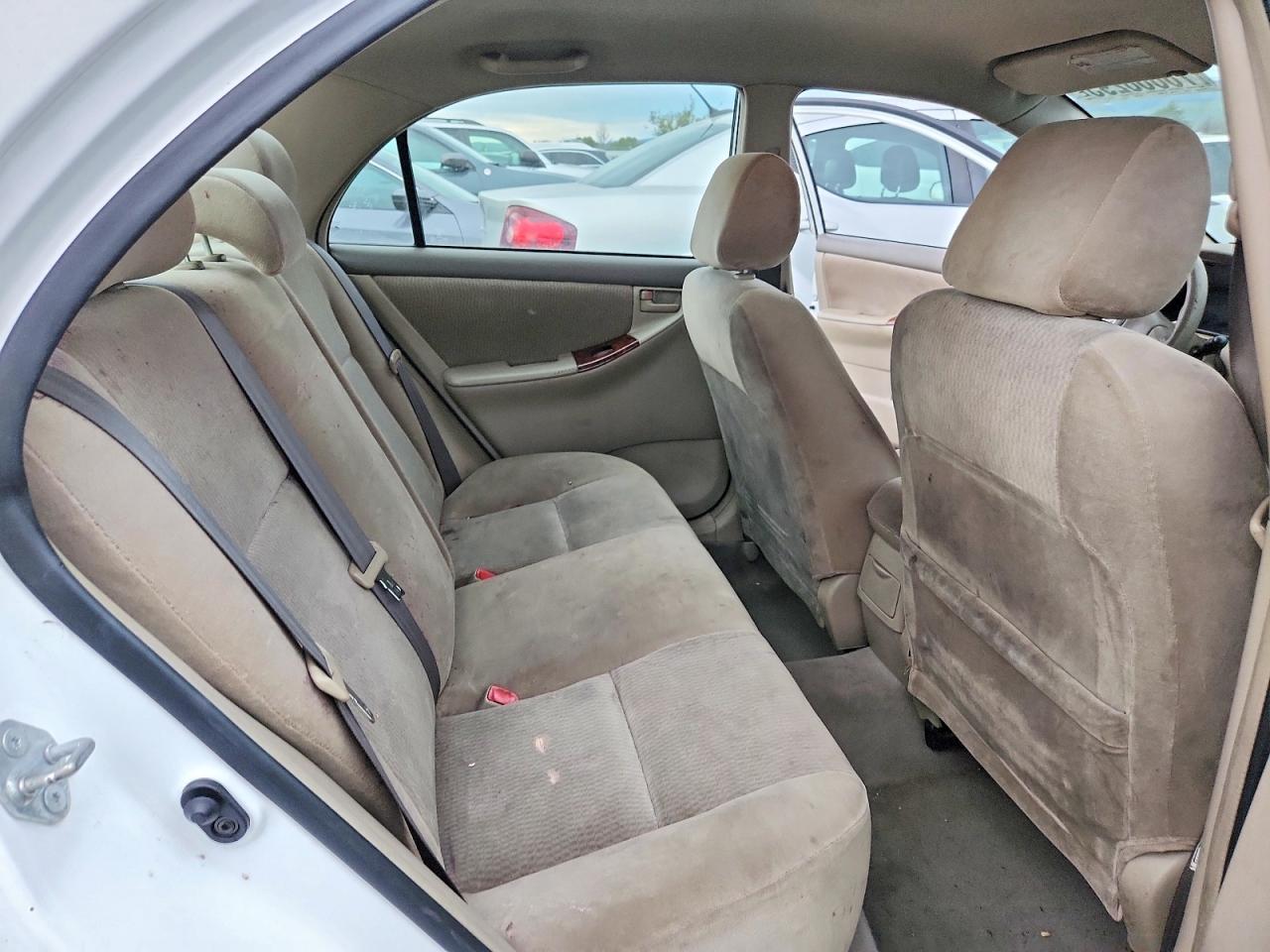 2005 TOYOTA COROLLA LE photo 10