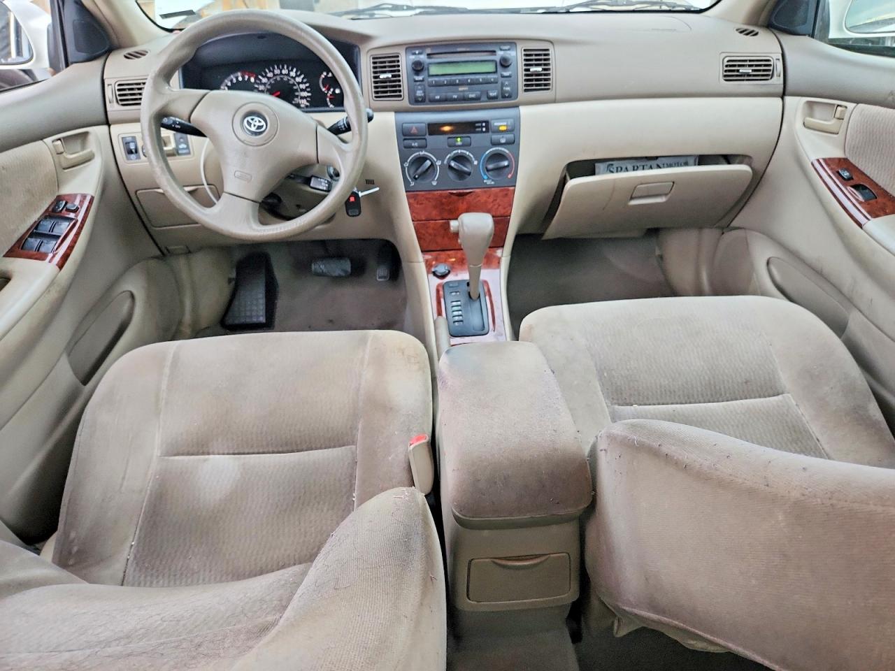2005 TOYOTA COROLLA LE photo 8