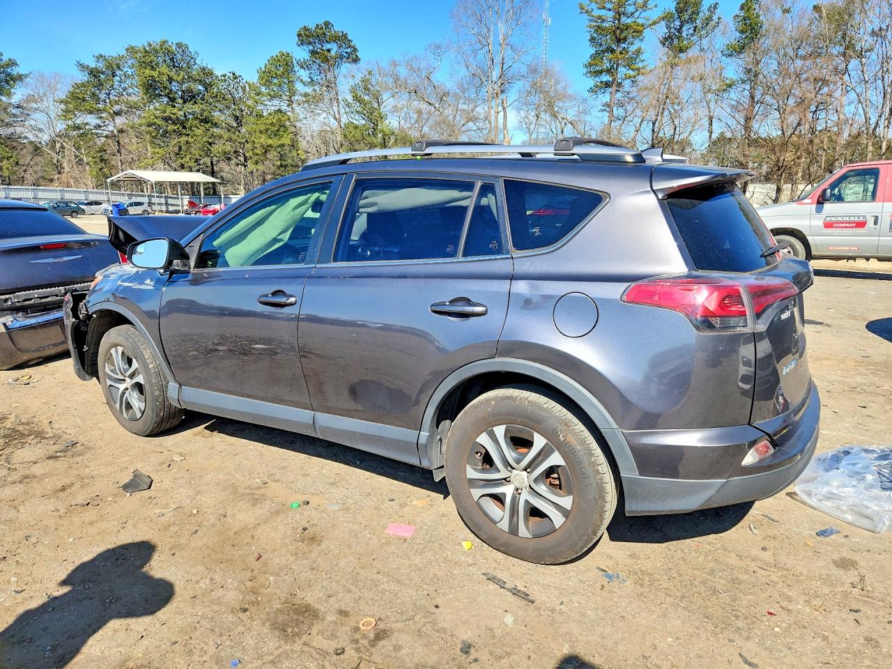 2018 TOYOTA RAV4 photo 3