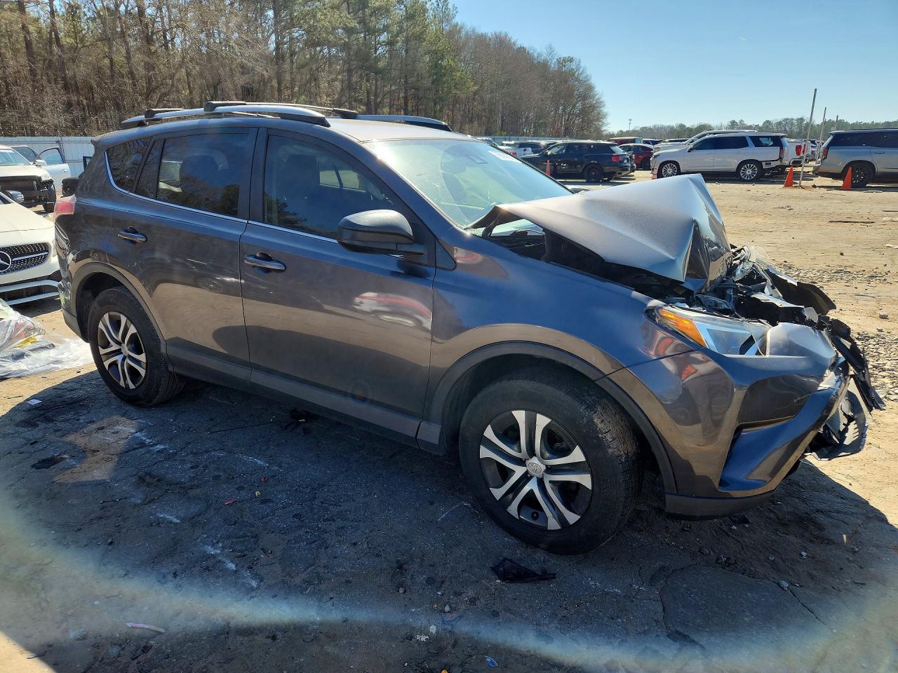 2018 TOYOTA RAV4 photo 7