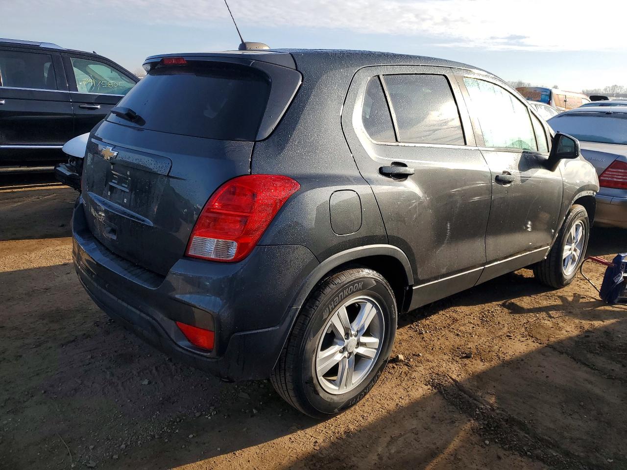 2020 CHEVROLET TRAX LS photo 5