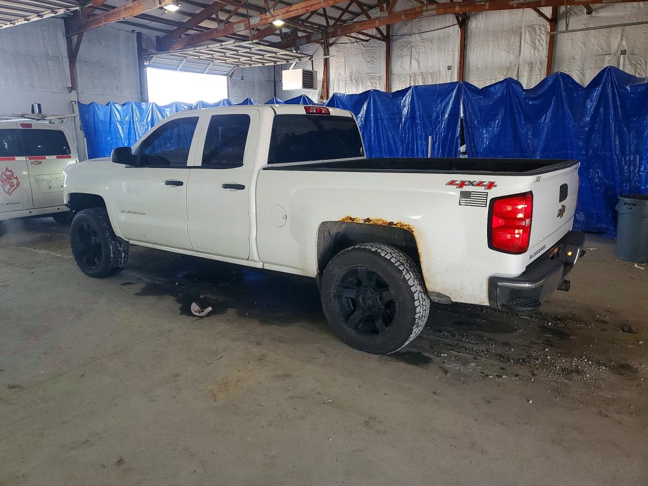 2015 CHEVROLET SILVERADO K1500 photo 4