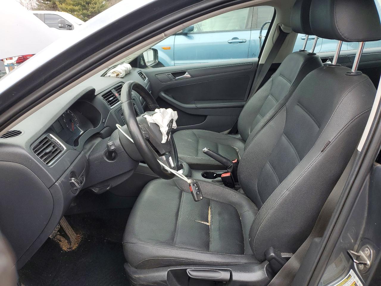 2011 VOLKSWAGEN JETTA SE photo 13