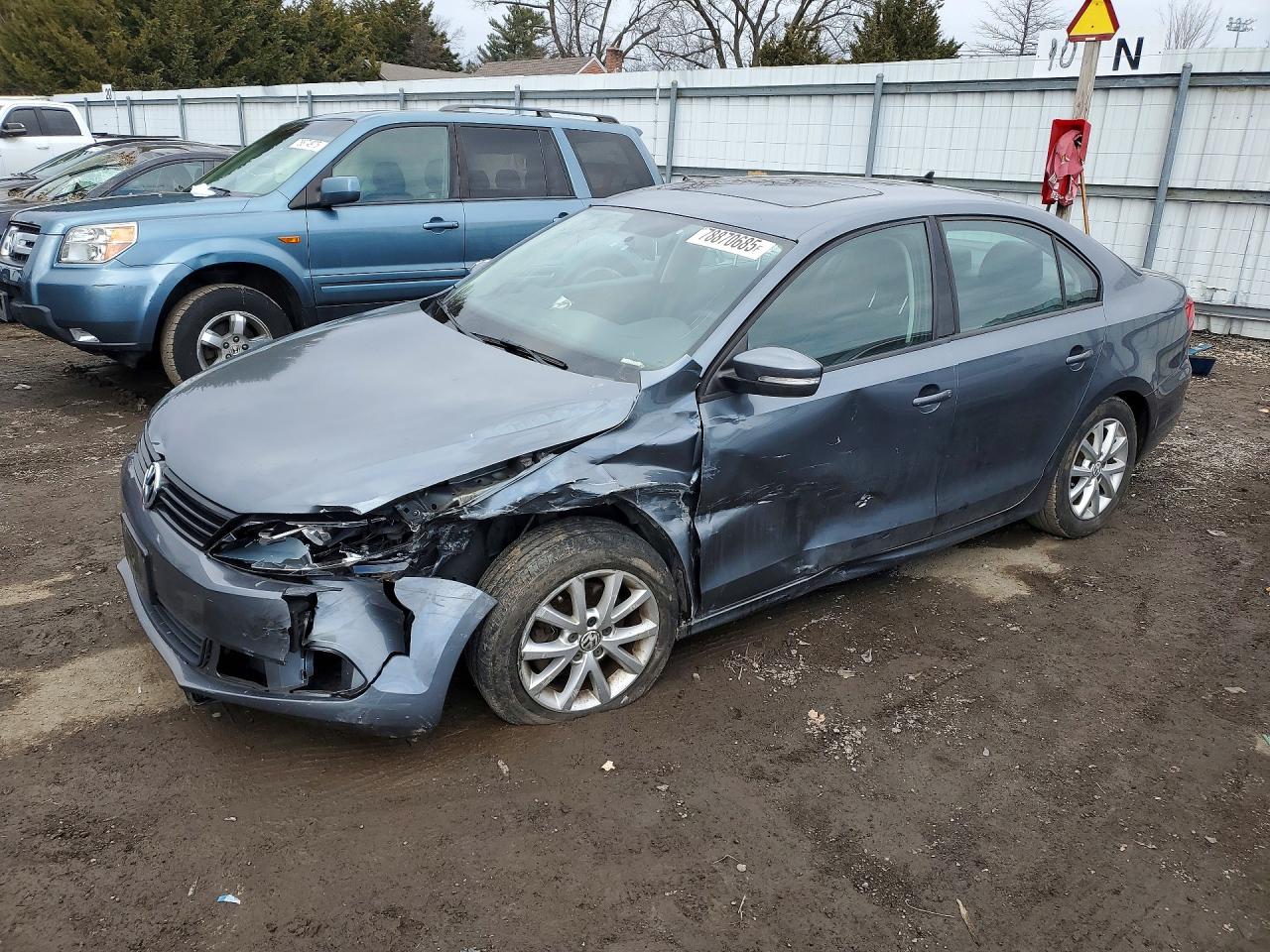 2011 VOLKSWAGEN JETTA