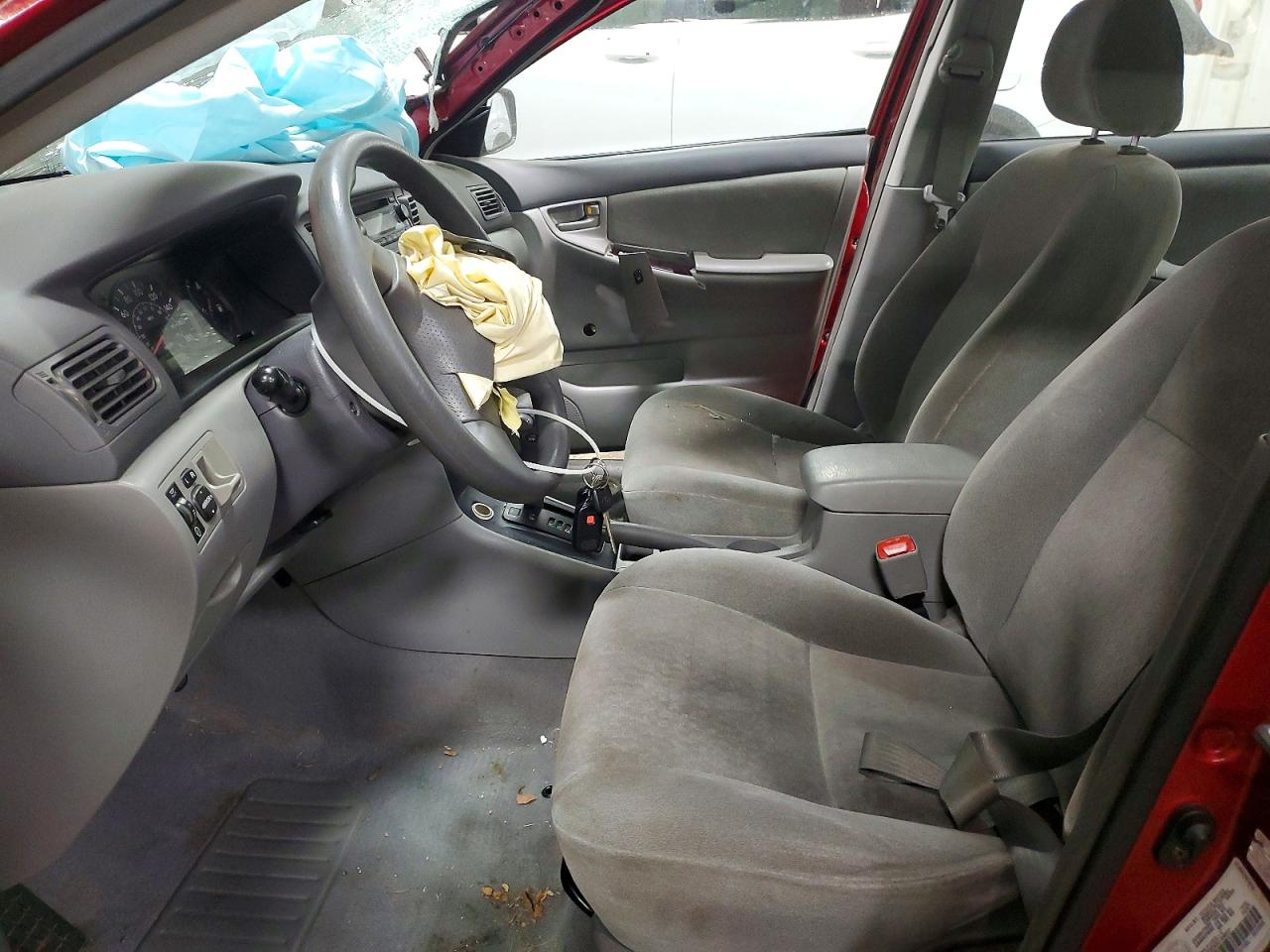 2004 TOYOTA COROLLA CE photo 13