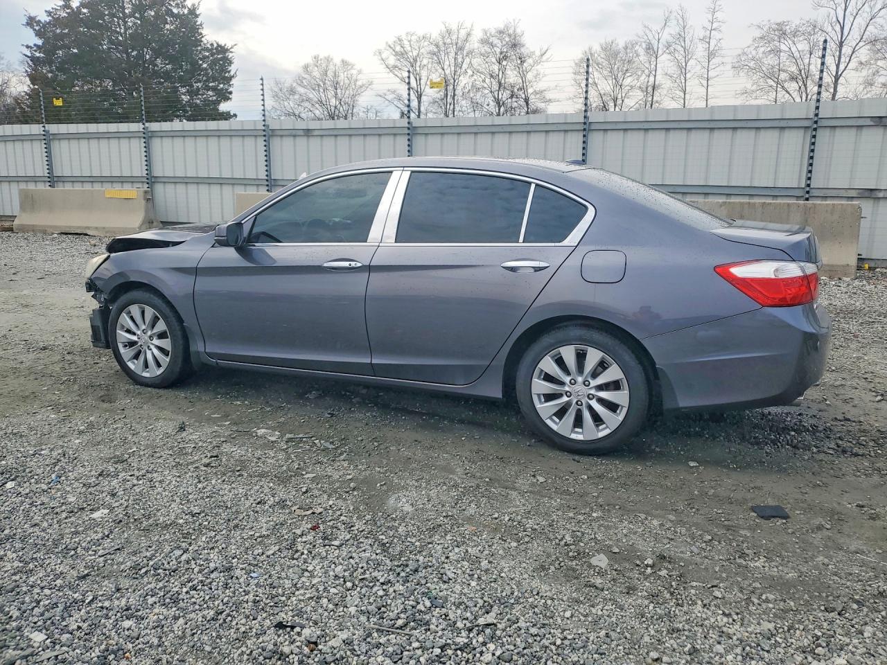 2013 HONDA ACCORD TOURING photo 2