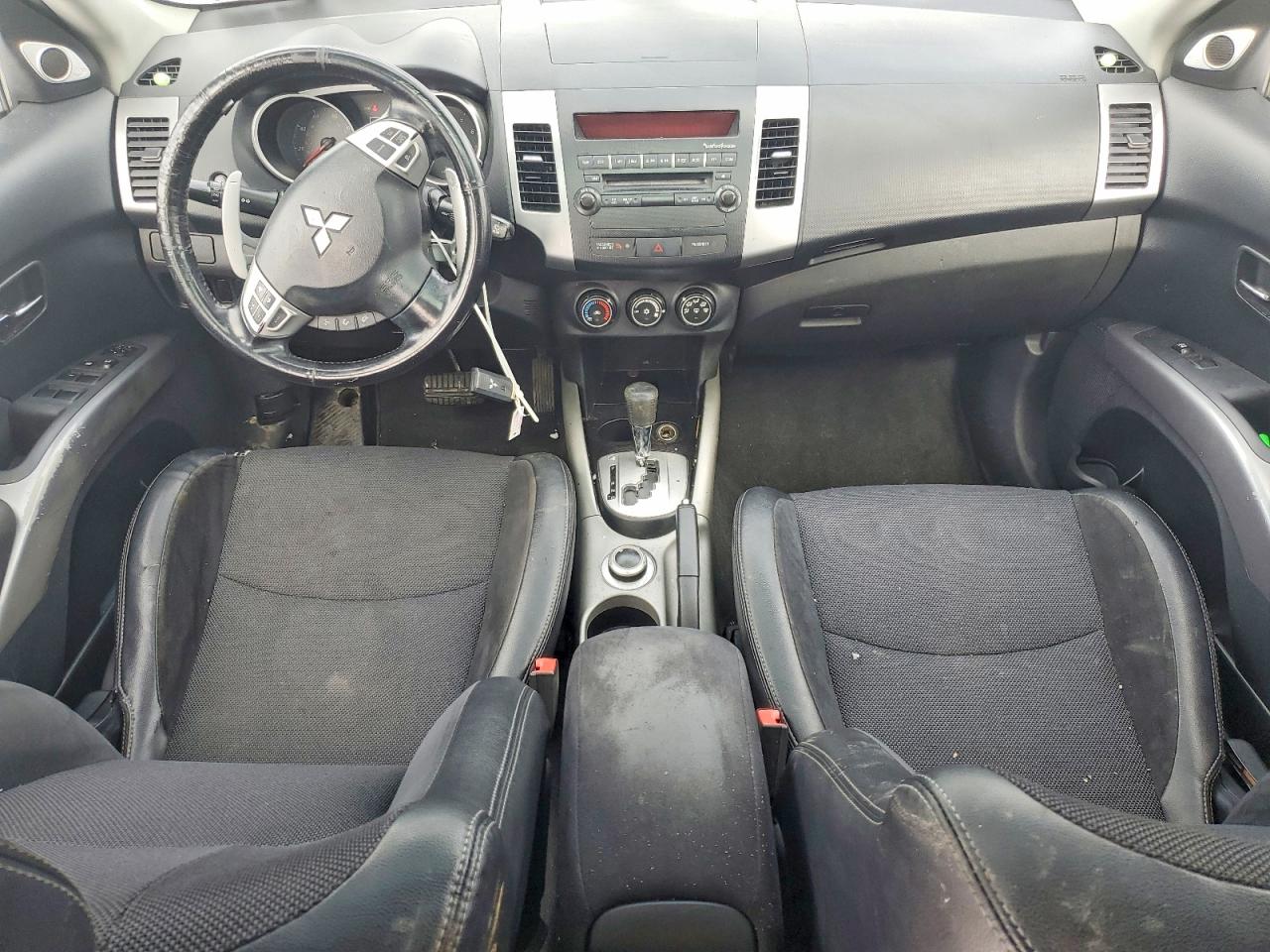 2009 MITSUBISHI OUTLANDER SE photo 8