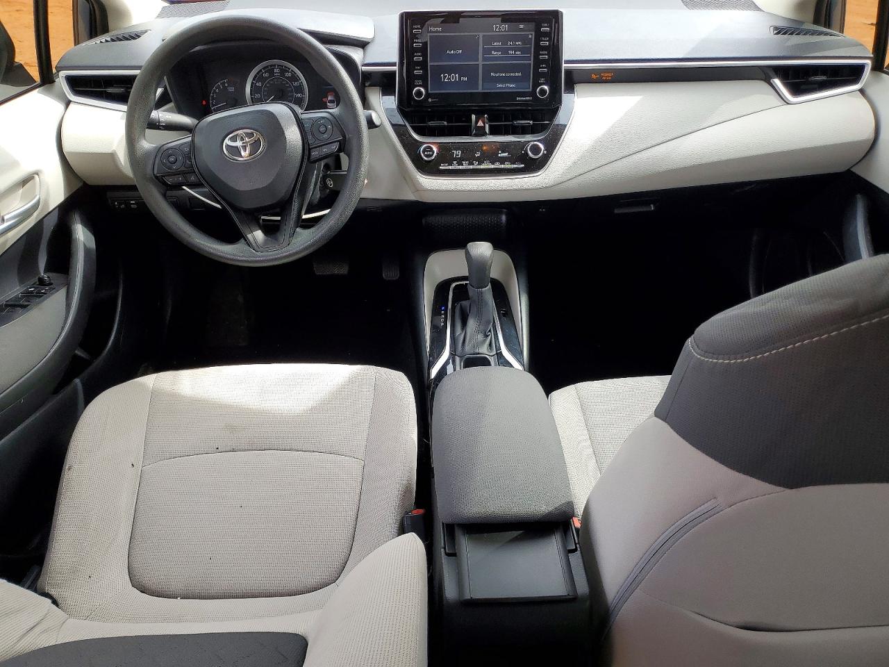2021 TOYOTA COROLLA LE photo 8